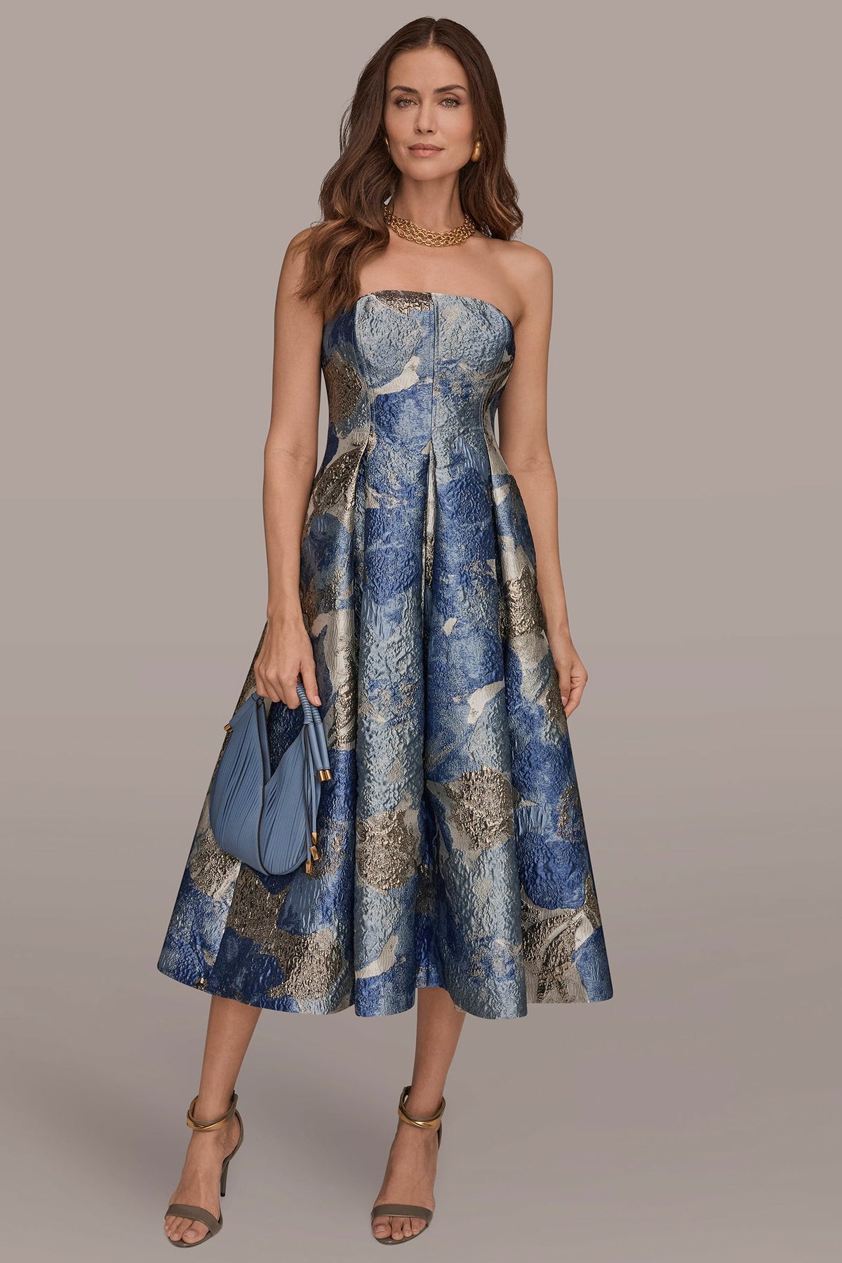 Donna Karan METALLIC FLORAL-JACQUARD SLEEVELESS MIDI GOWN