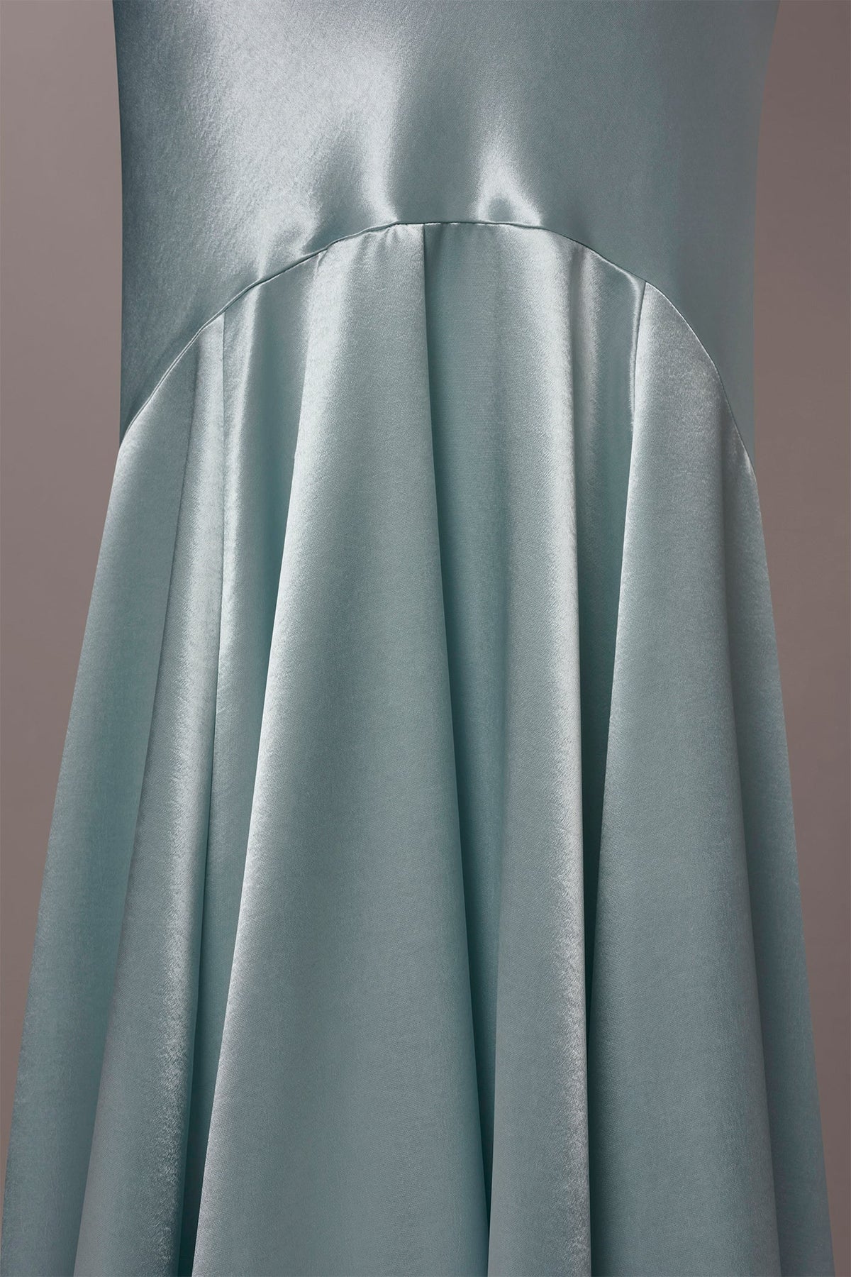 Donna Karan SLEEVELESS COWL-NECK GOWN
