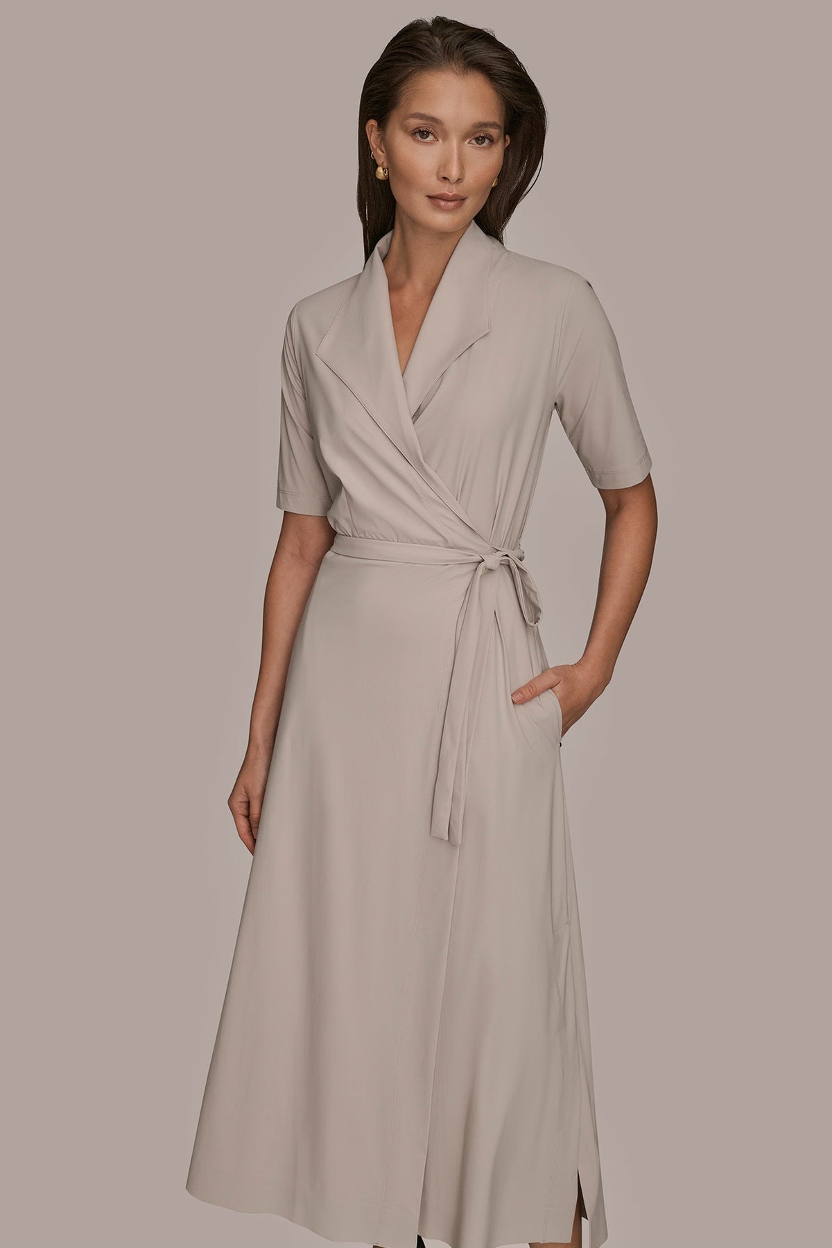 Donna Karan THE MODERN TRAVEL ELBOW-SLEEVE MIDI WRAP DRESS