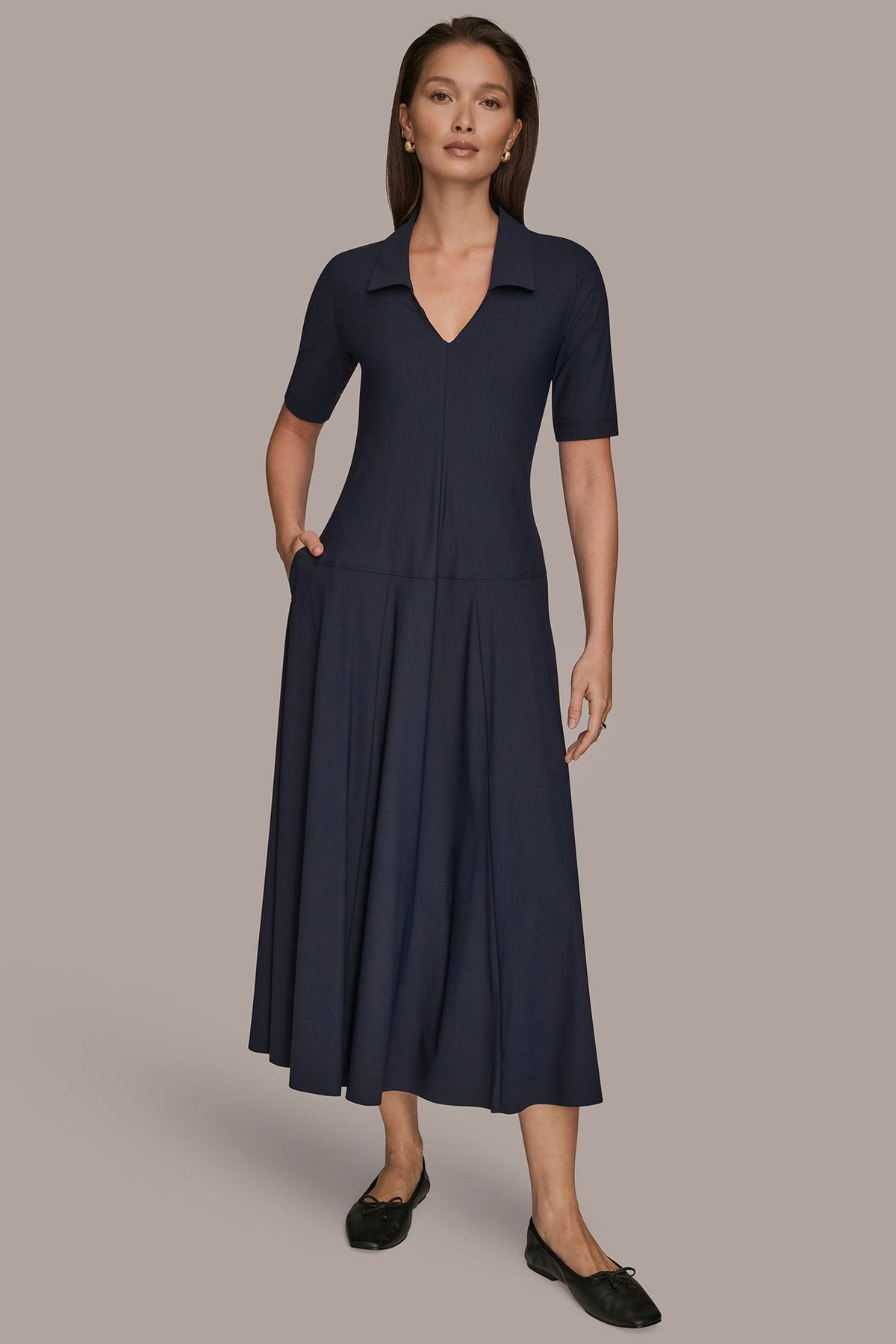 Donna Karan THE MODERN TRAVEL ELBOW SLEEVE MIDI POLO DRESS