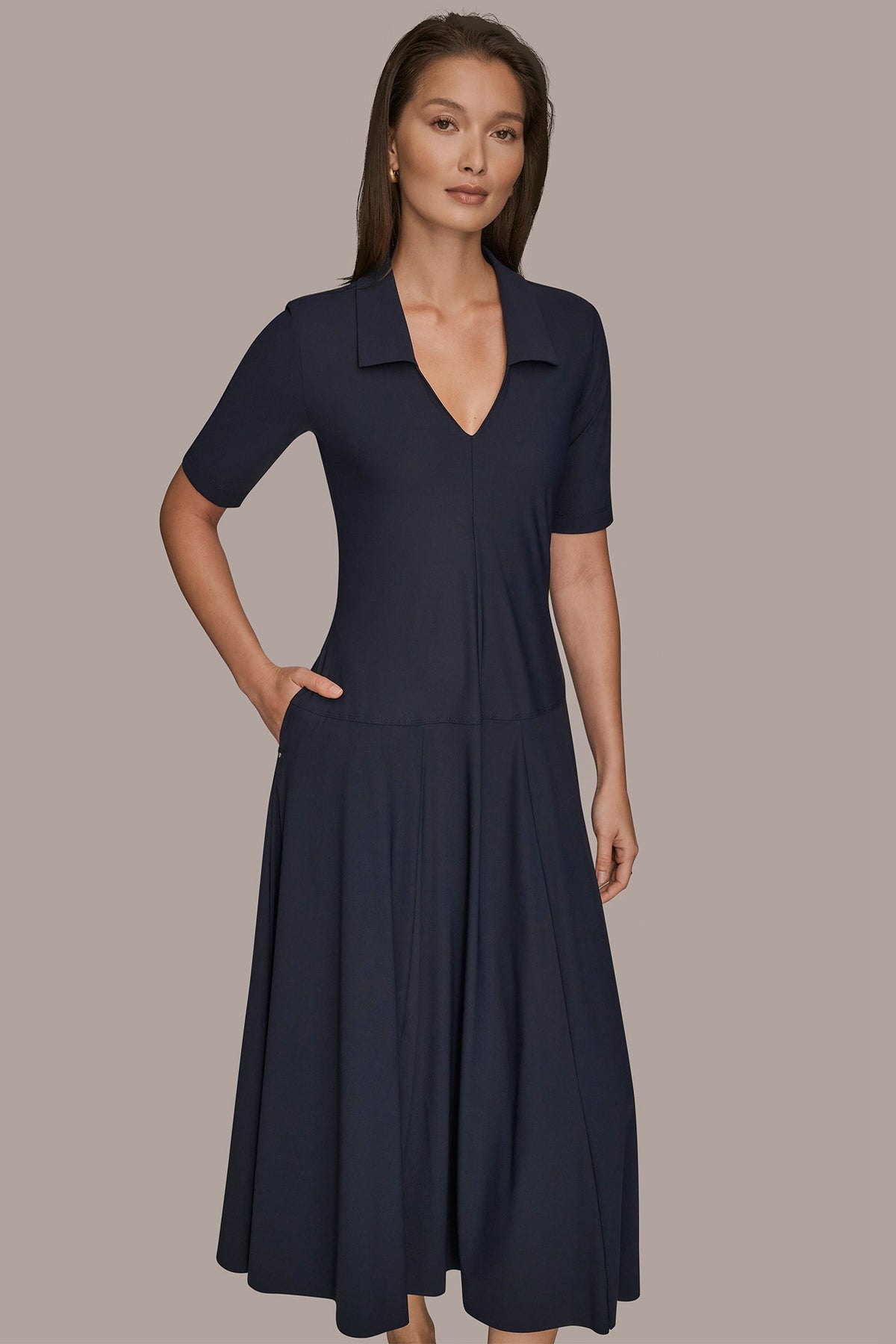 Donna Karan THE MODERN TRAVEL ELBOW SLEEVE MIDI POLO DRESS