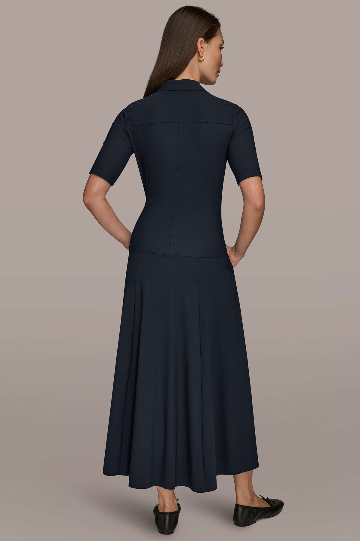Donna Karan THE MODERN TRAVEL ELBOW SLEEVE MIDI POLO DRESS
