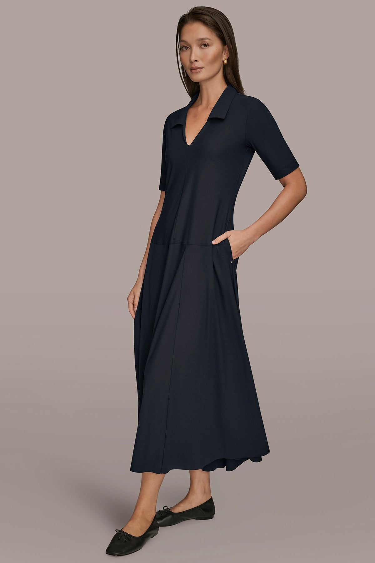 Donna Karan THE MODERN TRAVEL ELBOW SLEEVE MIDI POLO DRESS