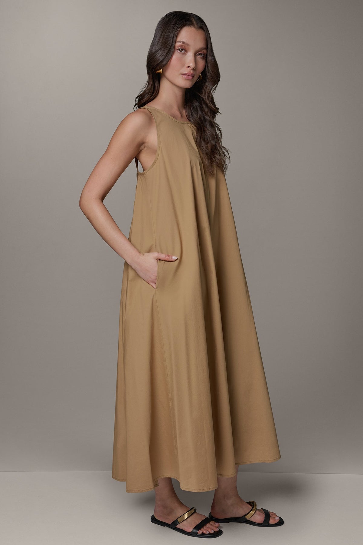 Donna Karan SLEEVELESS MAXI TRAPEZE DRESS