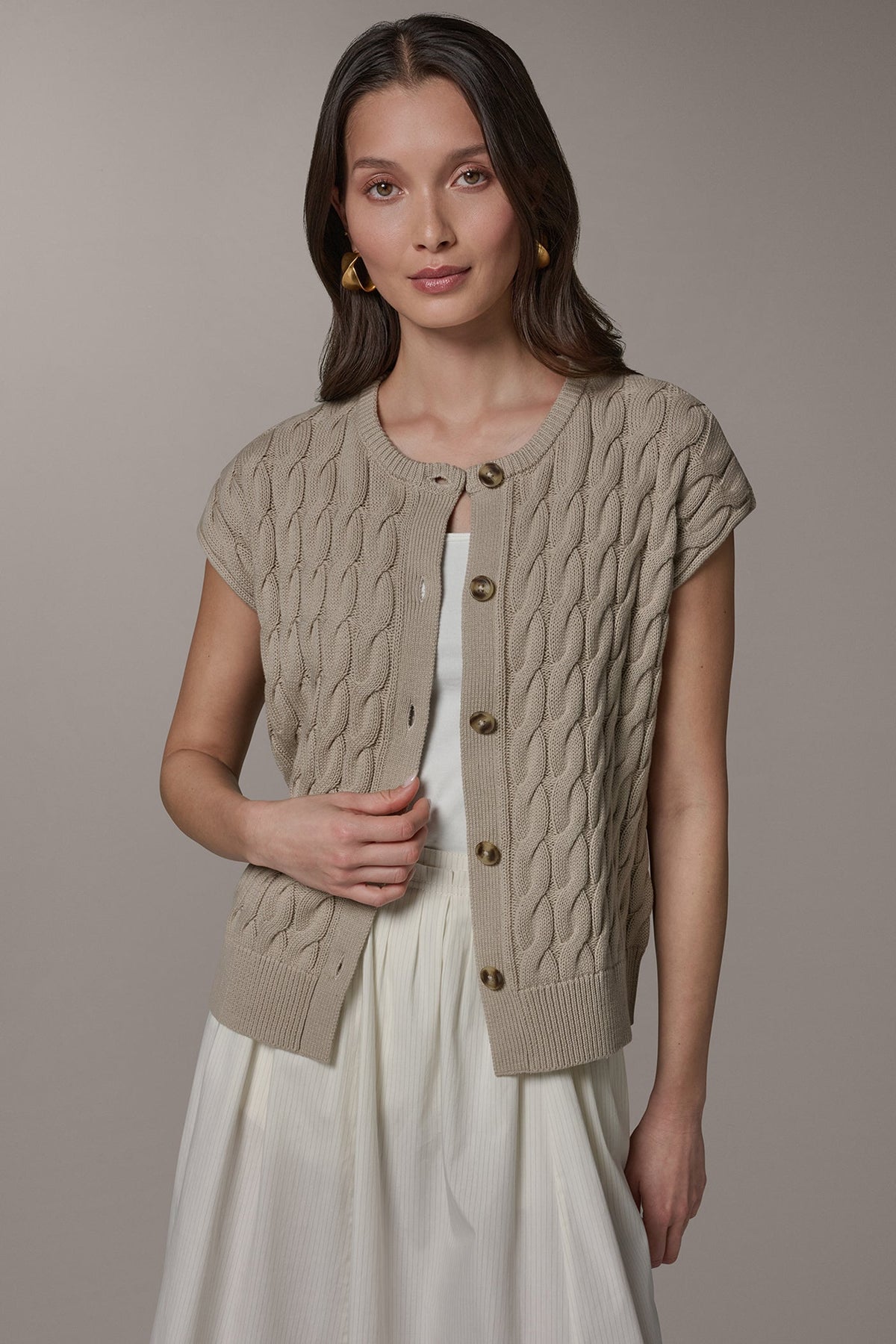 Donna Karan SLEEVELESS CABLE KNIT VEST
