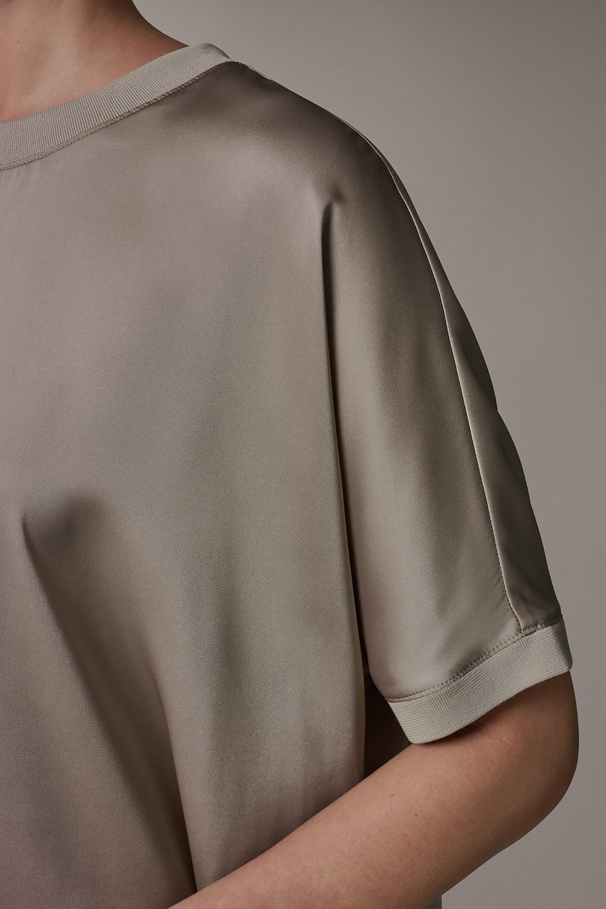 Donna Karan DOLMAN SLEEVE BLOUSE