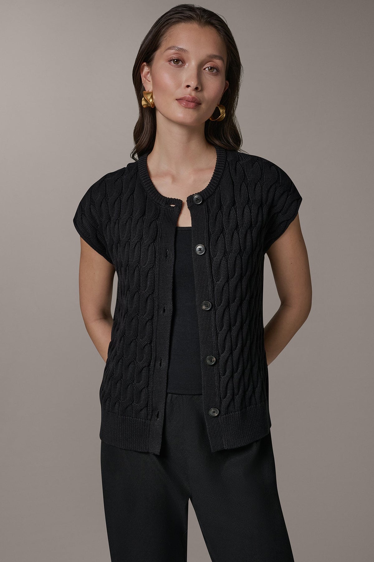 Donna Karan SLEEVELESS CABLE KNIT VEST