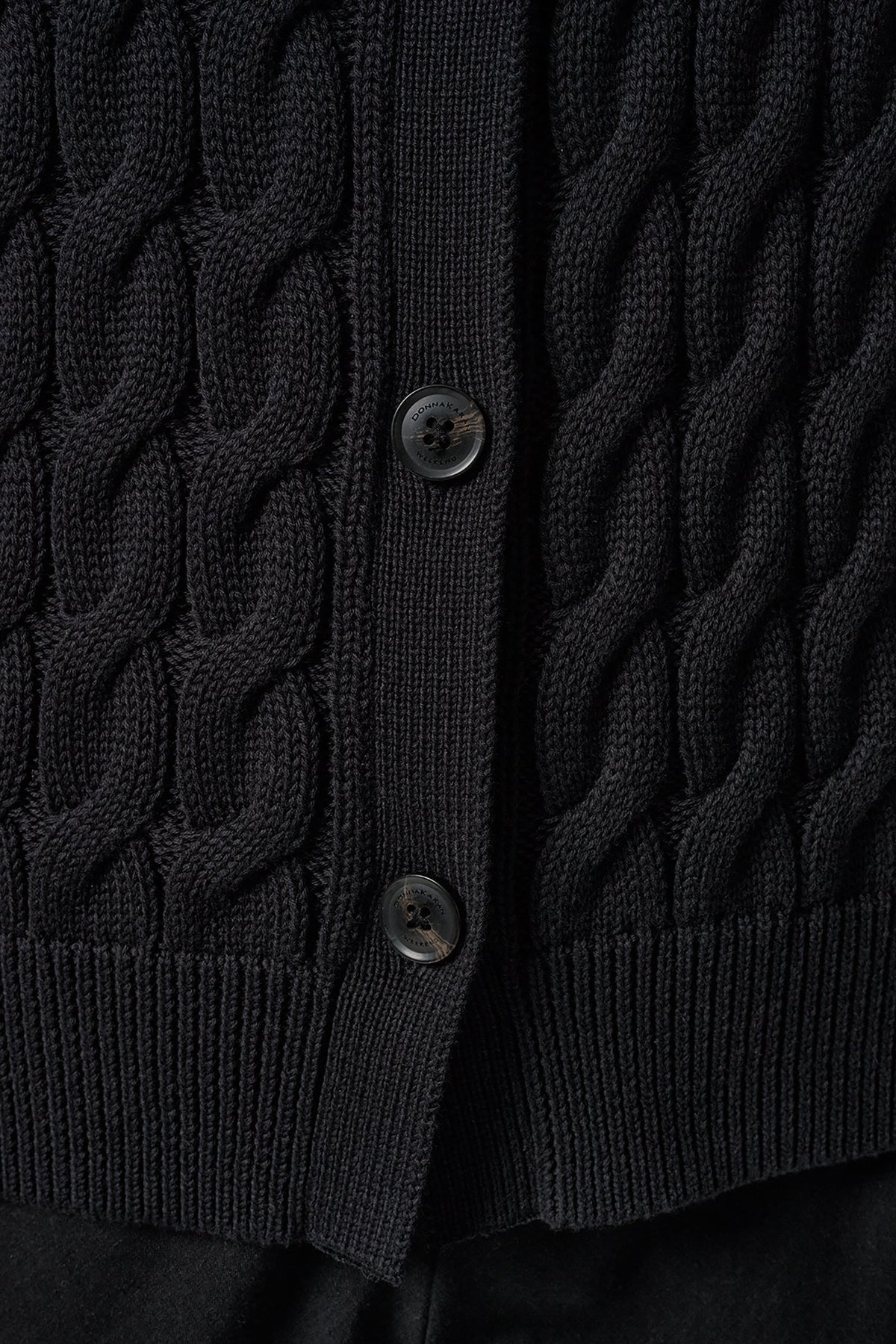 Donna Karan SLEEVELESS CABLE KNIT VEST