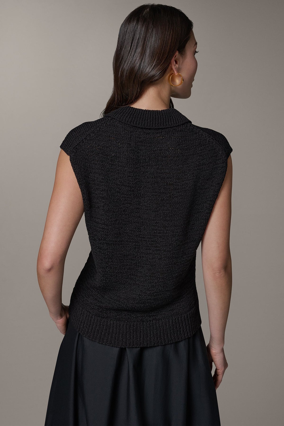 Donna Karan SLEEVELESS POLO SWEATER