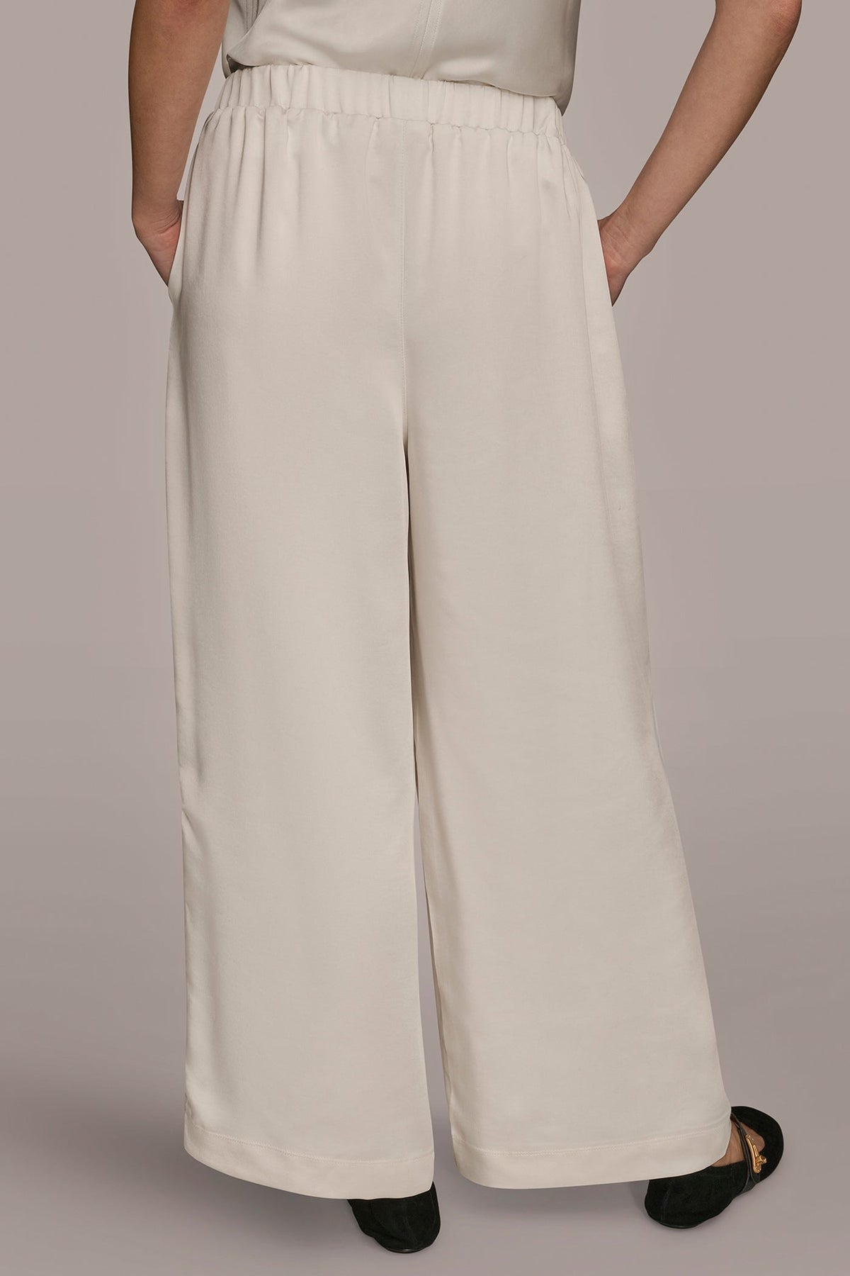 Donna Karan SATIN MID-RISE RELAXED PANT