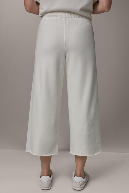 Donna Karan MID-RISE STRAIGHT-LEG CAPRI PANT