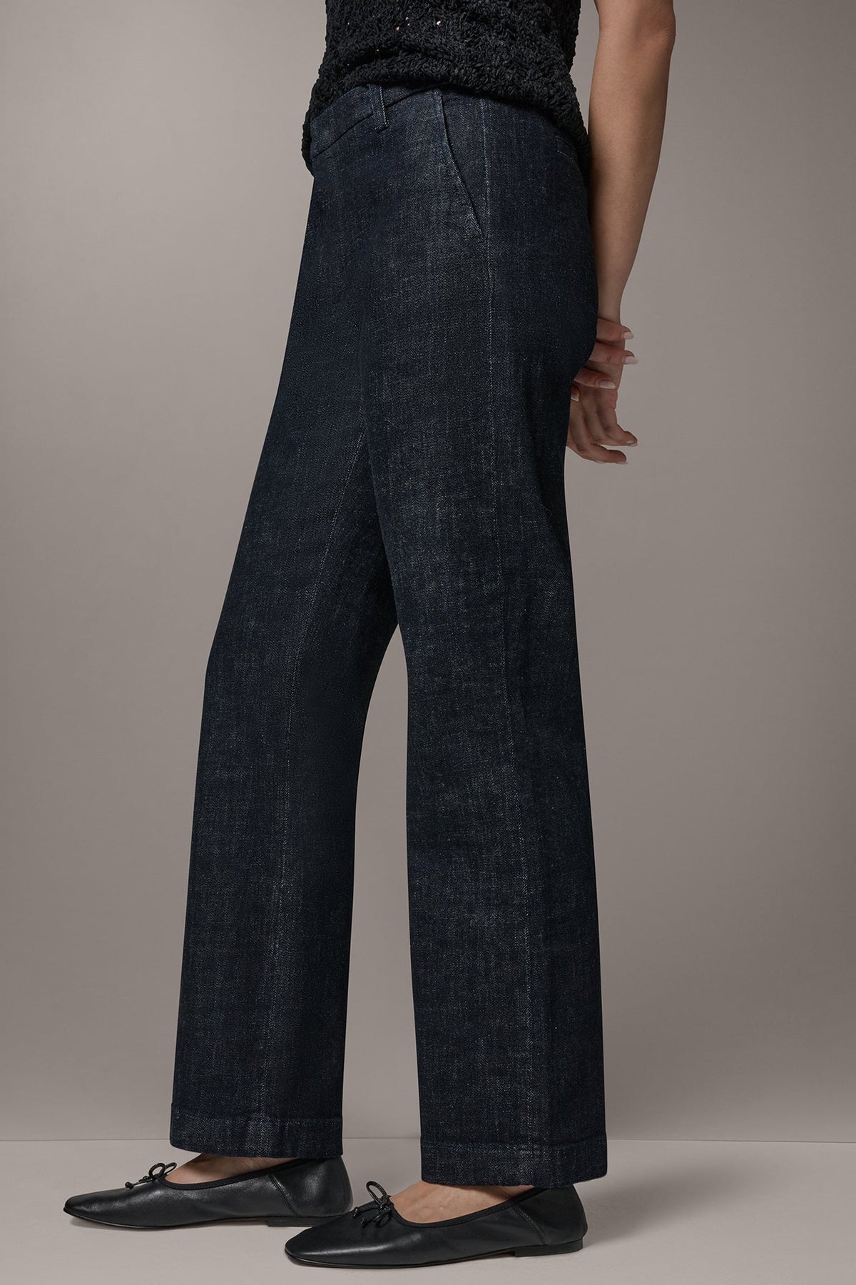 Donna Karan THE DONNA MID-RISE TROUSER JEAN
