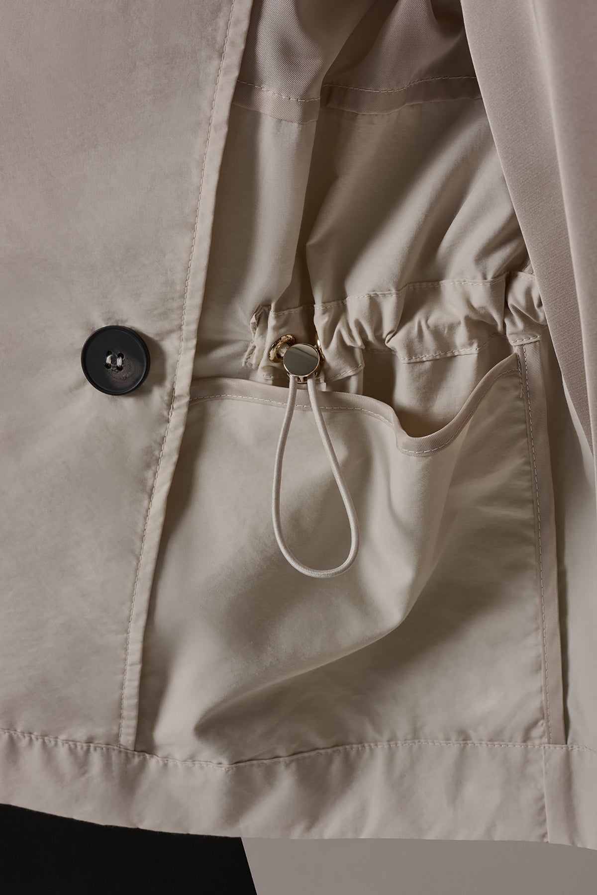 Donna Karan LONG SLEEVE DOUBLE BREASTED TRENCH JACKET