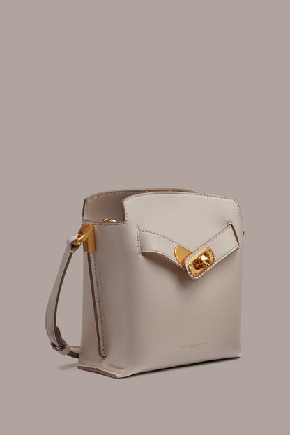 Donna Karan BRIDGEHAMPTON LEATHER CROSSBODY BAG