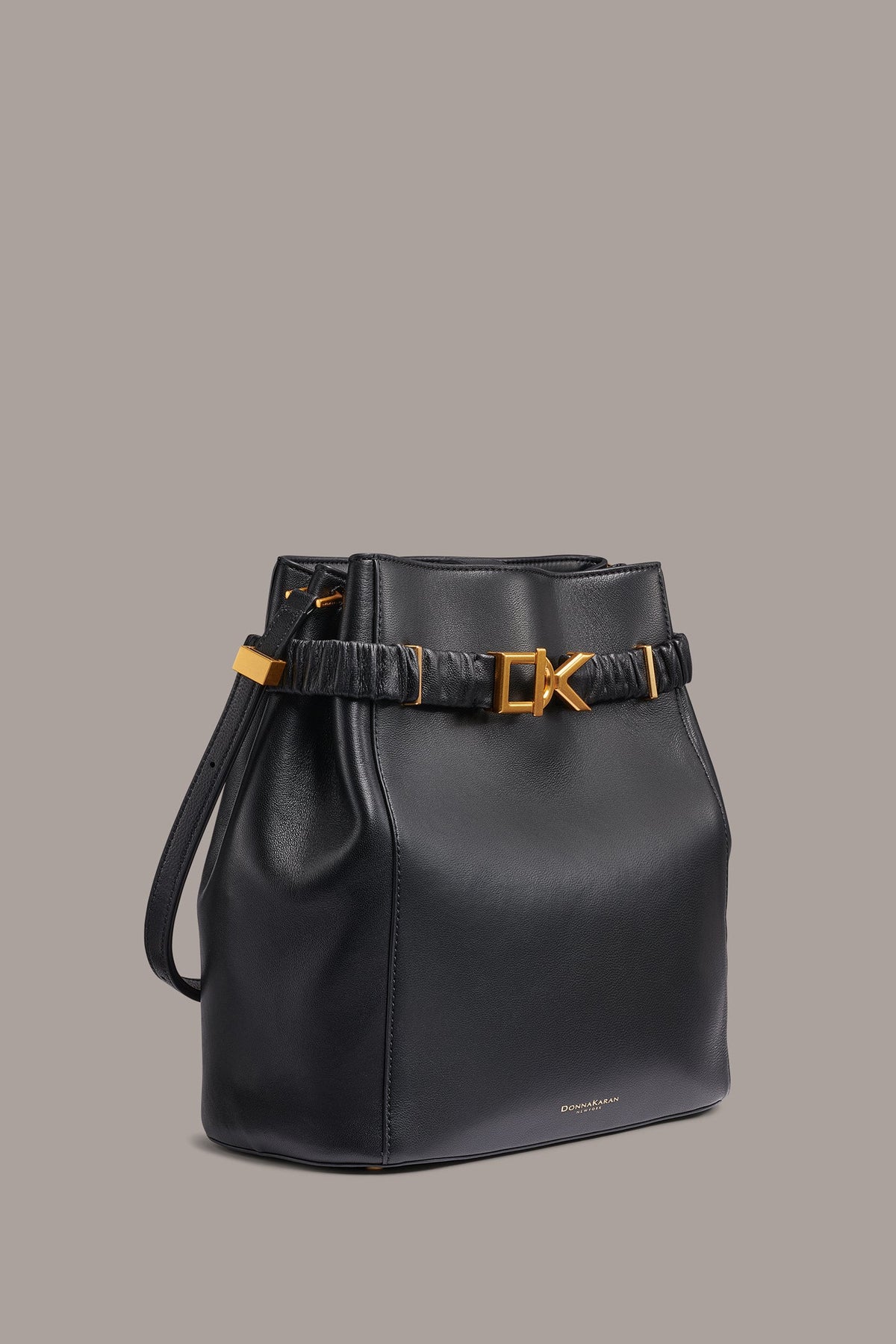 Donna Karan GINGHAM BUCKET BAG