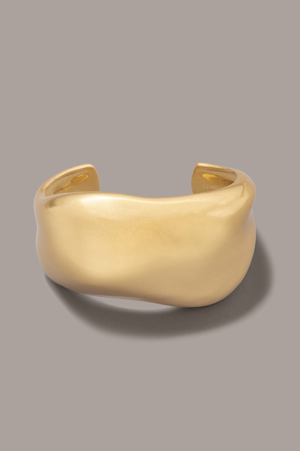 Donna Karan SIGNATURE CUFF BRACELET