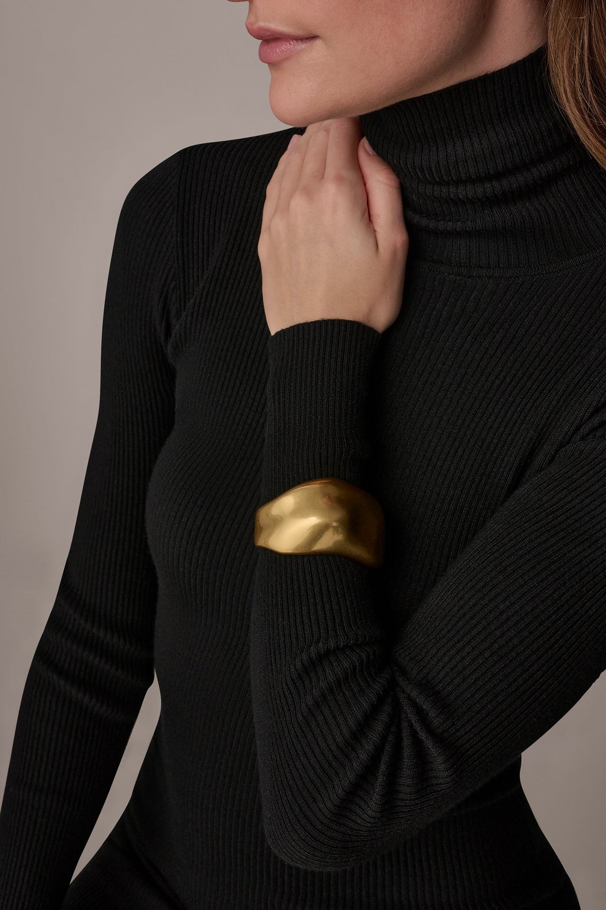 Donna Karan SIGNATURE CUFF BRACELET