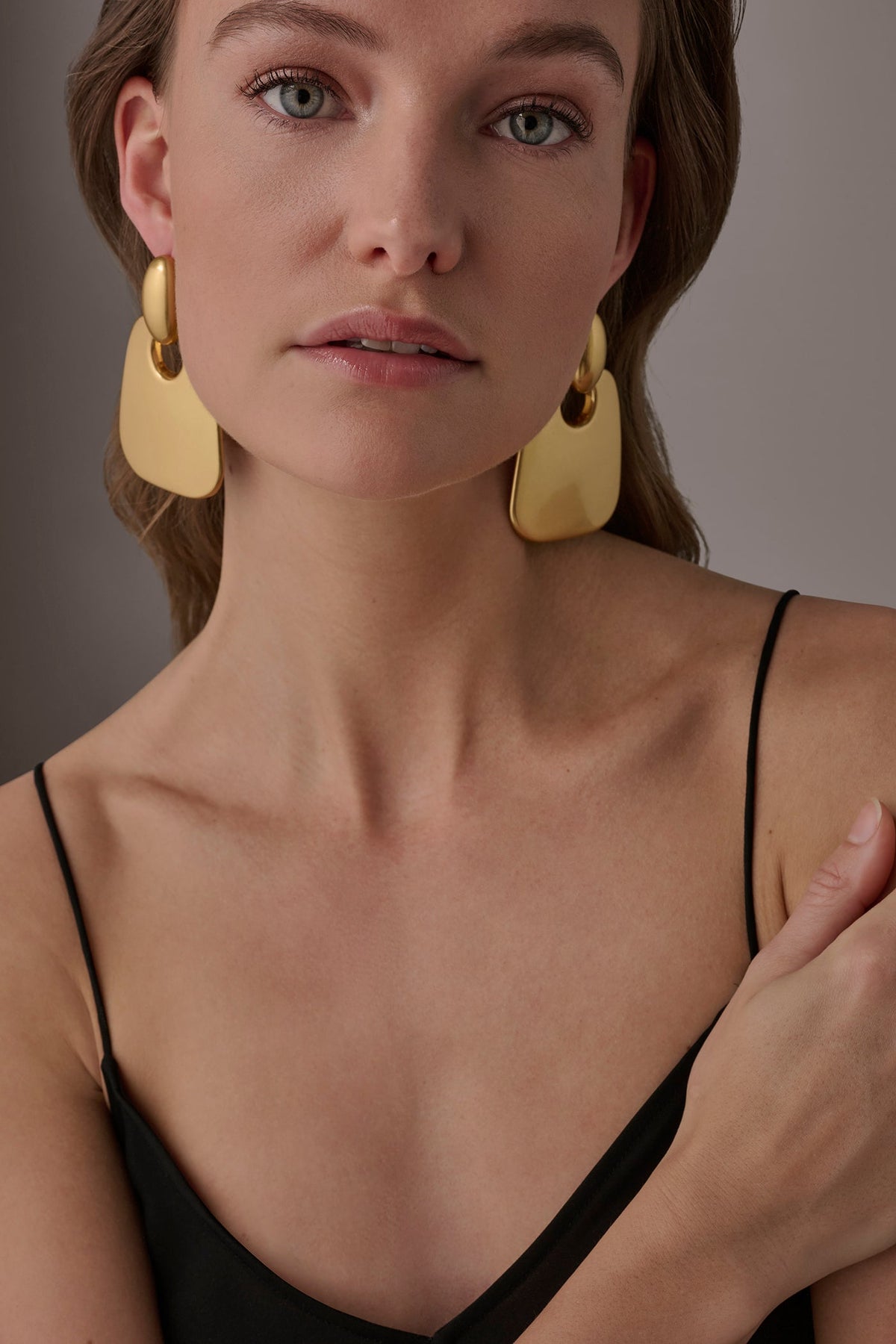 Donna Karan OVERSIZED DOOR KNOCKER WORN GOLD EARRING