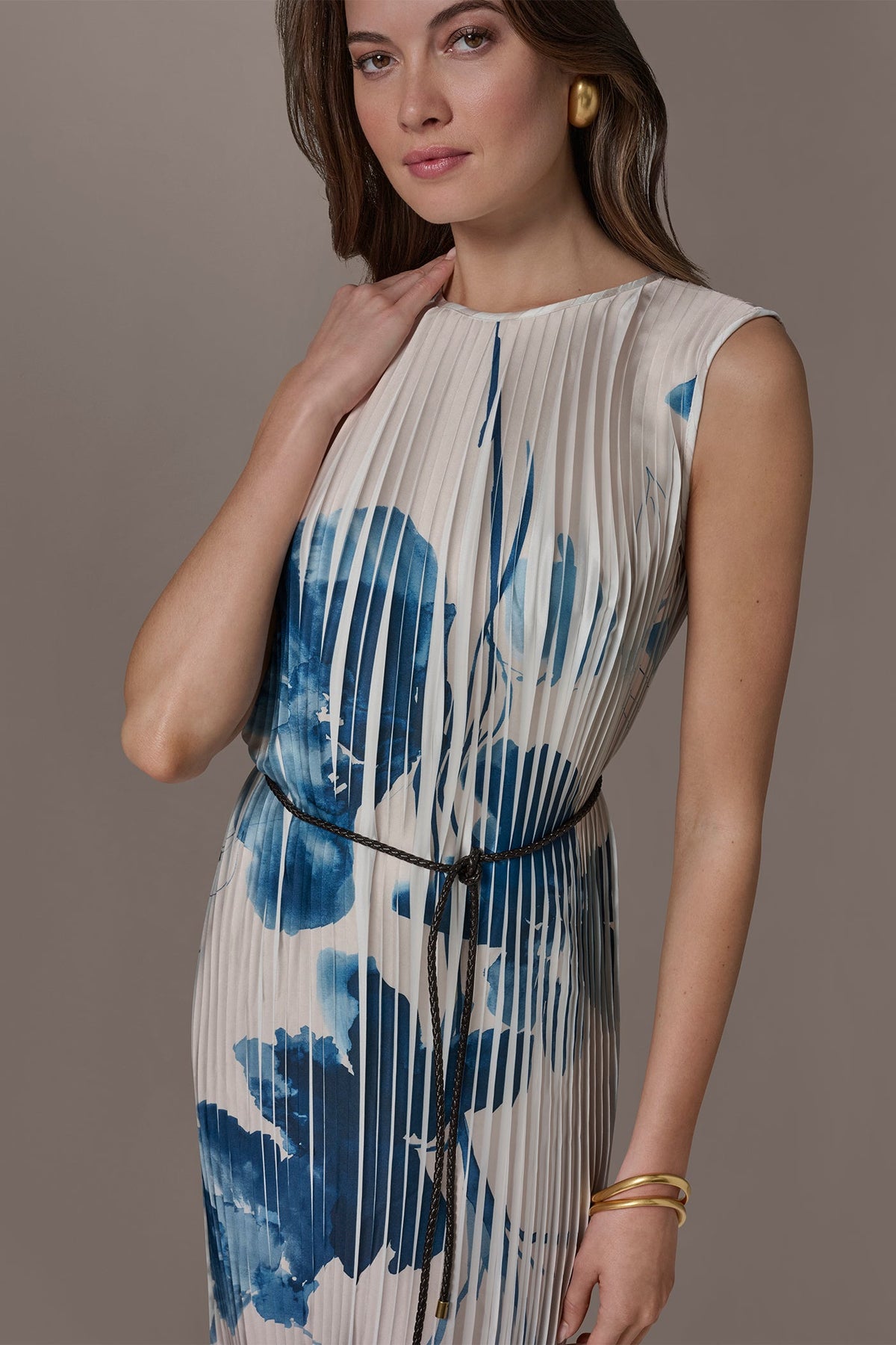 Donna Karan PRINTED PLEATED MIDI DRESS