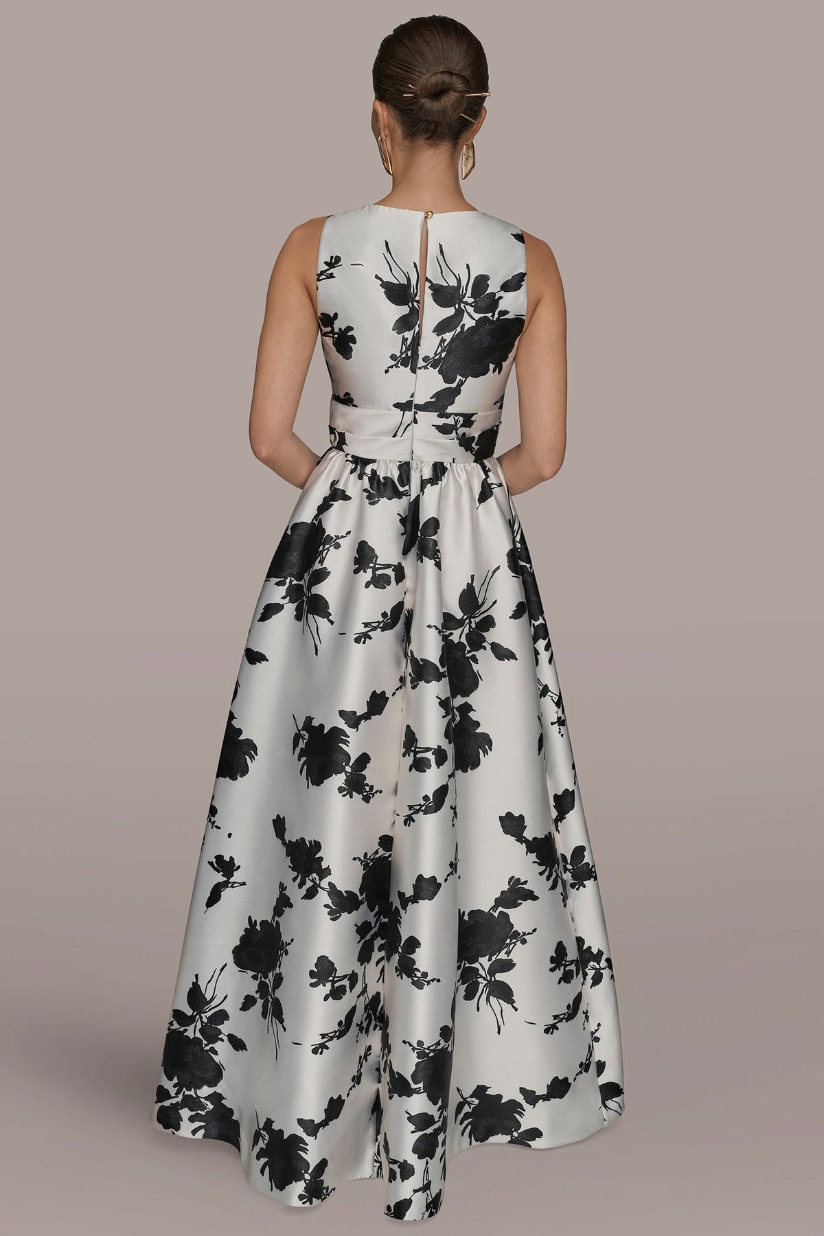 Donna Karan MIKADO SLEEVELESS V-NECK FLORAL GOWN