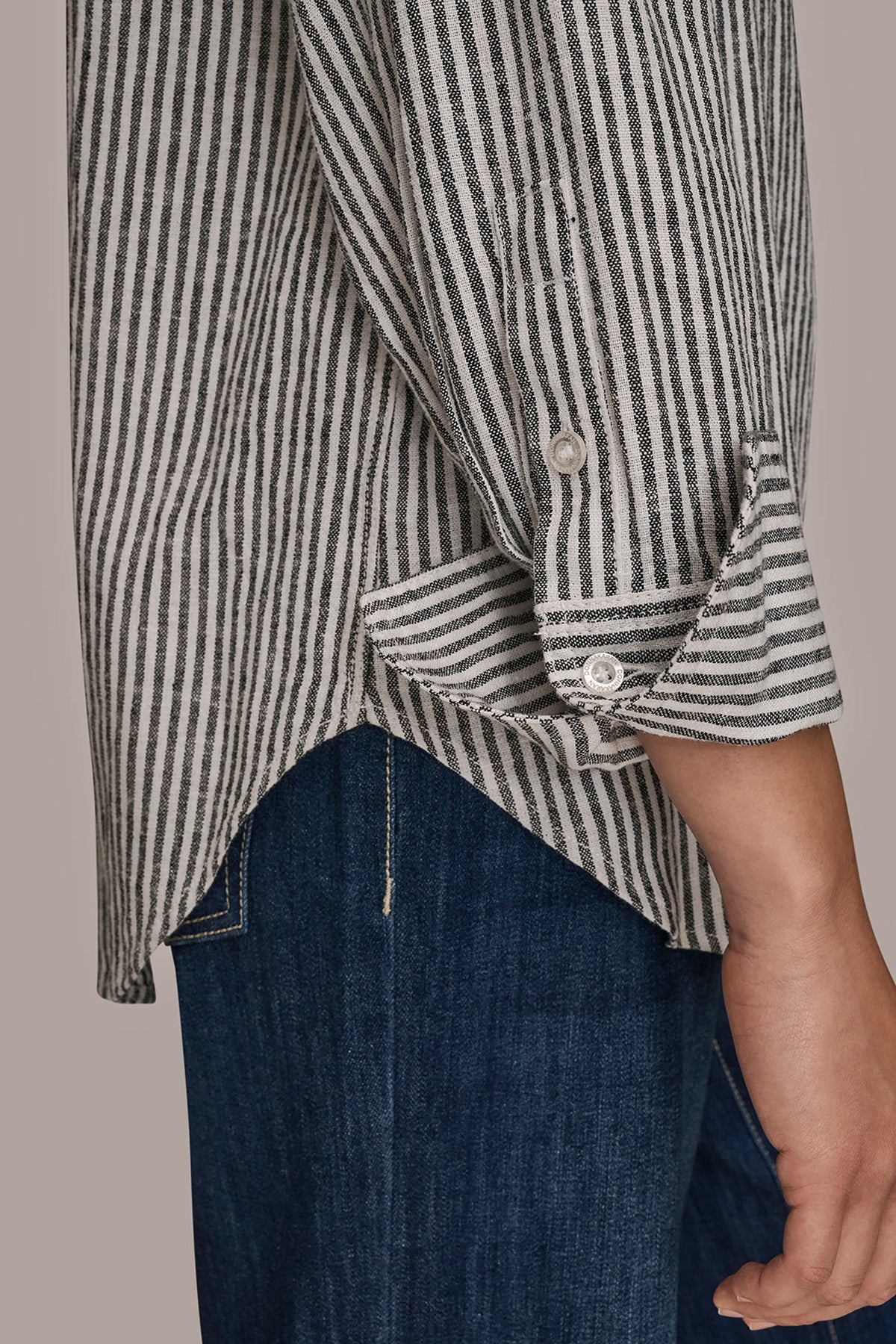 Donna Karan LINEN-BLEND STRIPED SHIRT