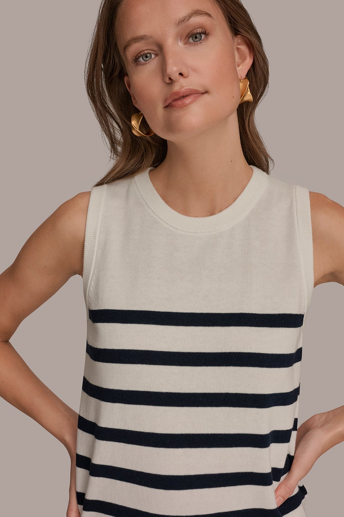 Donna Karan COTTON AND CASHMERE SLEEVELESS STRIPED SWEATER