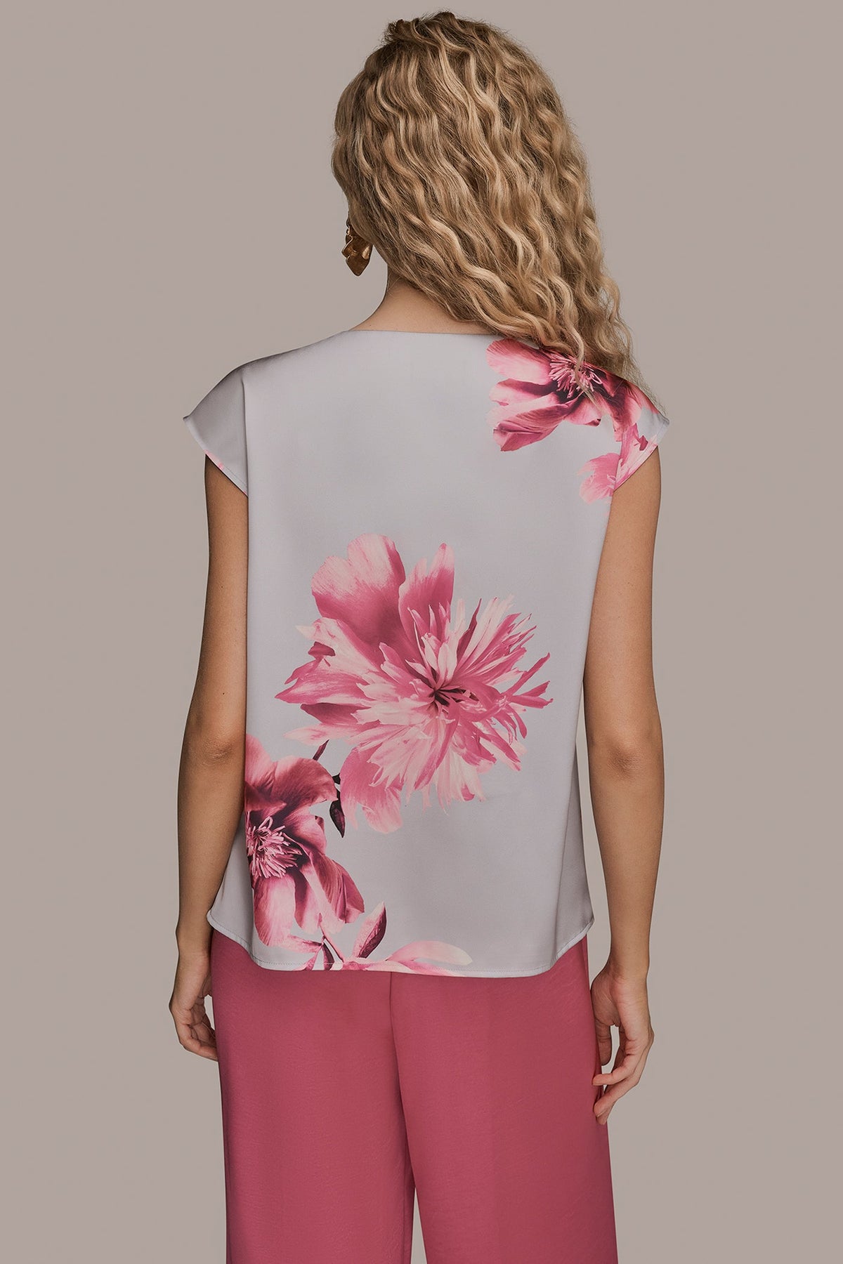Donna Karan CIRCLE KEYHOLE BLOUSE