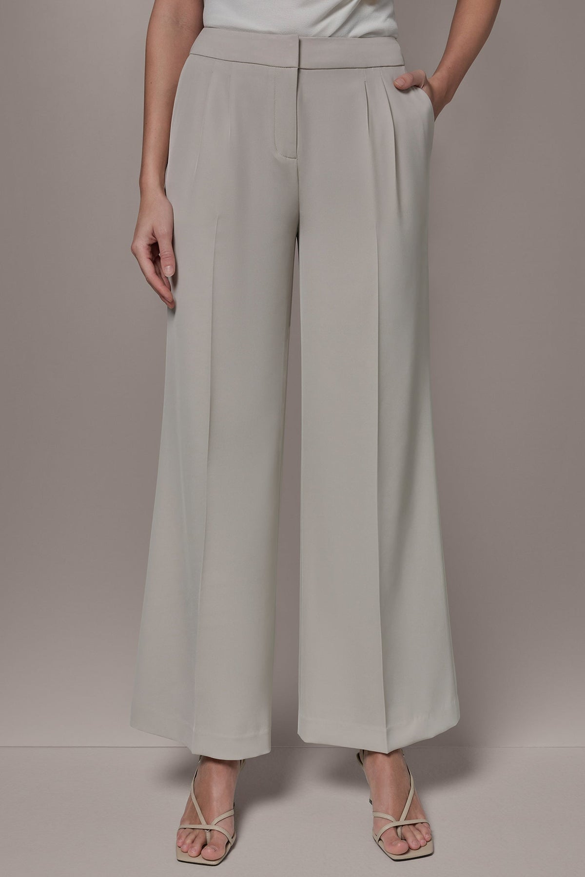 Donna Karan MID-RISE PLEATED WIDE-LEG SUIT PANT