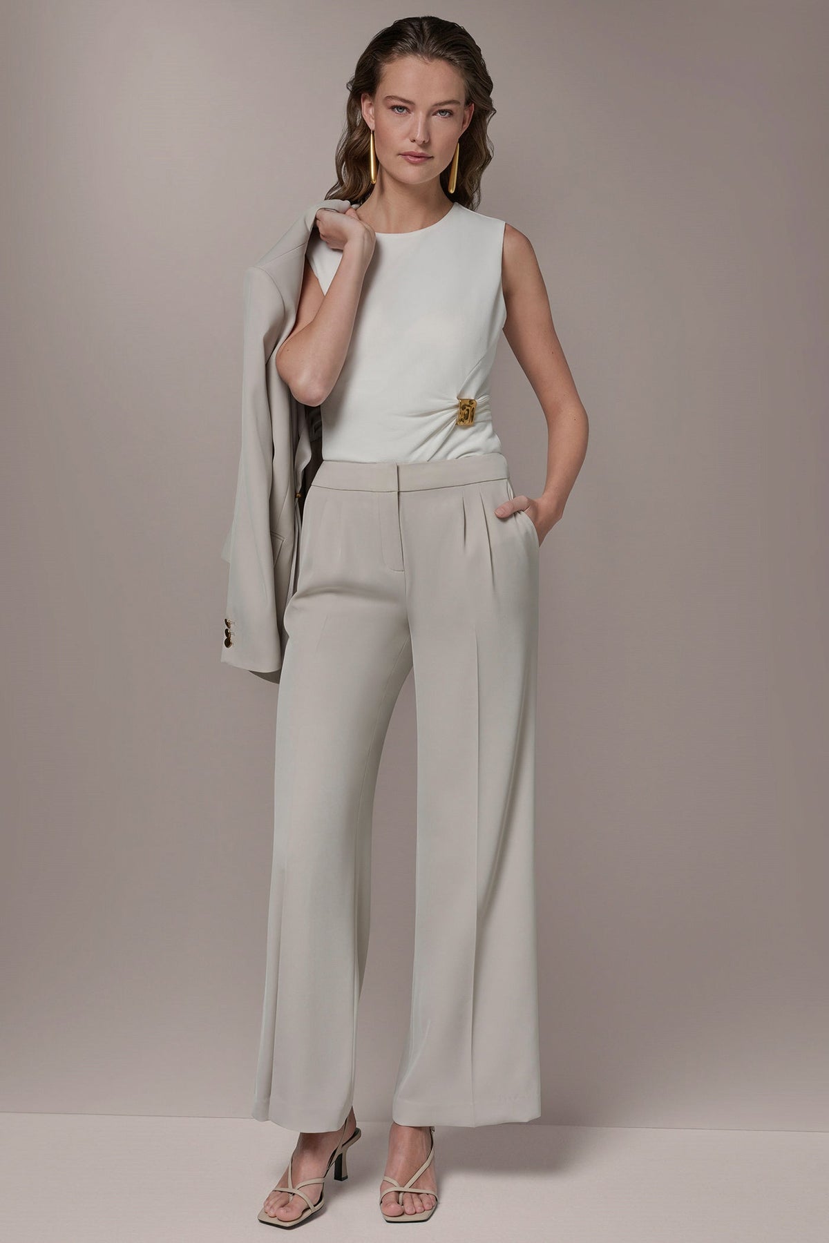 Donna Karan MID-RISE PLEATED WIDE-LEG SUIT PANT