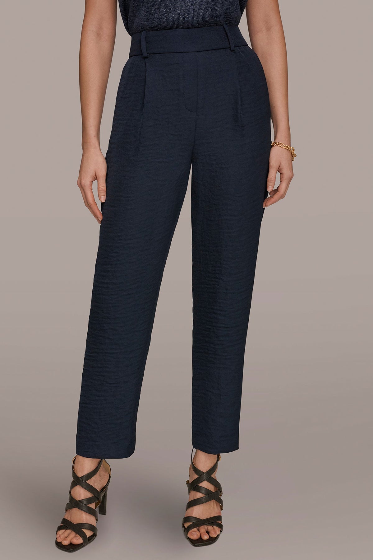 Donna Karan PLEATED STRAIGHT PANT