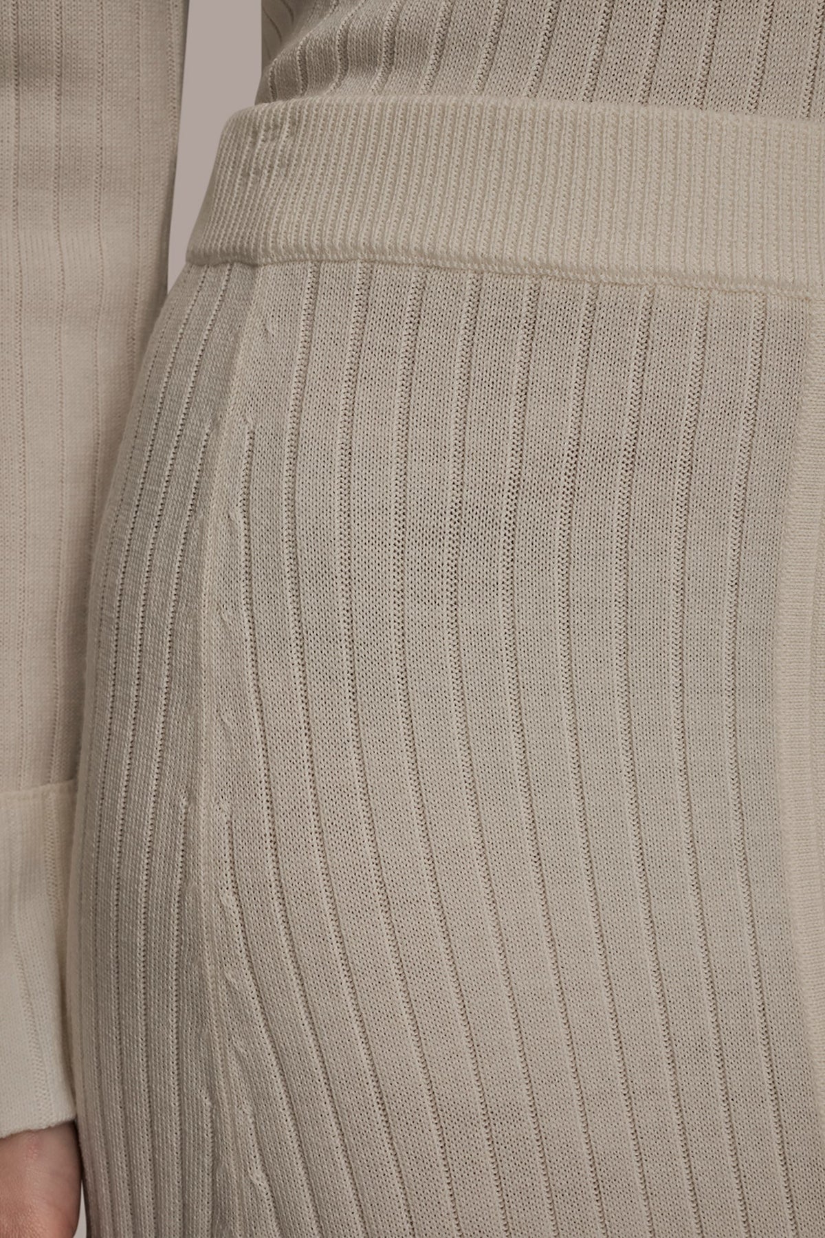Donna Karan SEAMED MIDI A-LINE SWEATER SKIRT