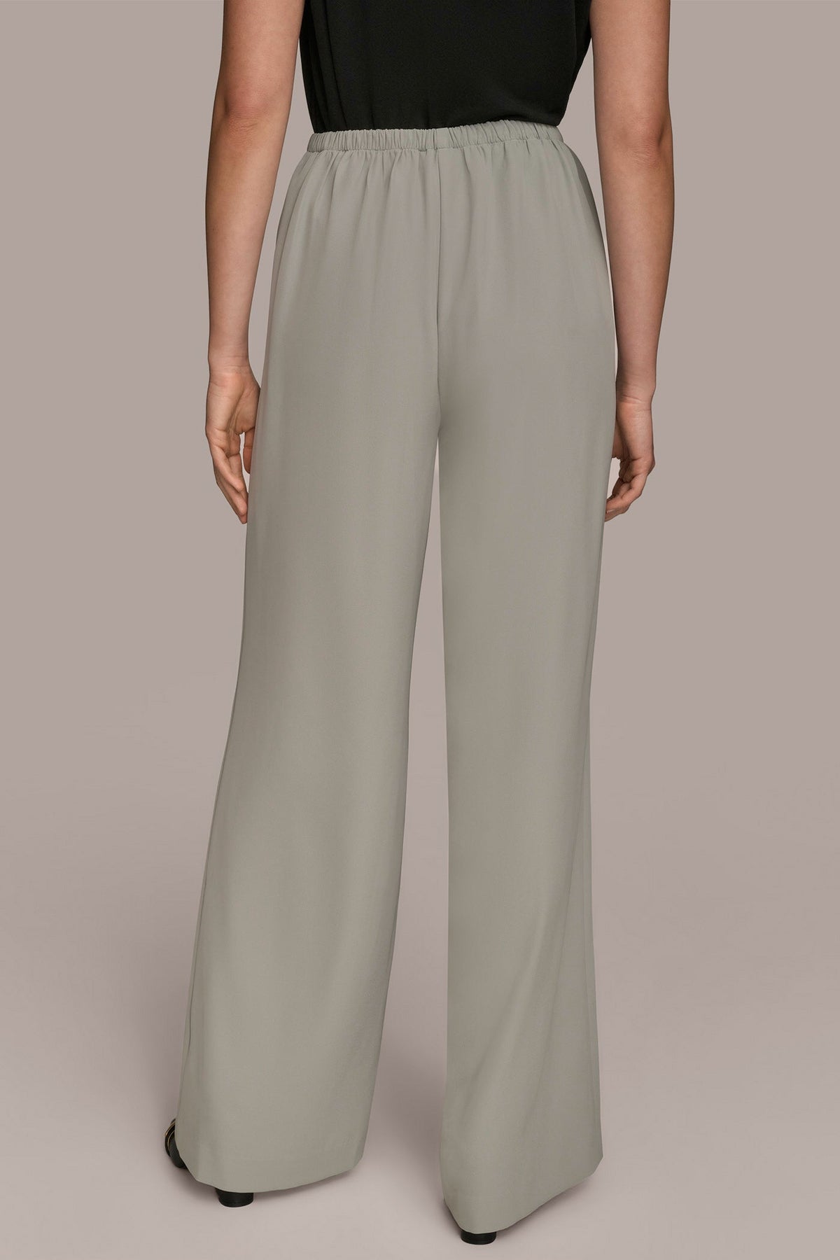 Donna Karan EXTRA HIGH-RISE PLEATED WIDE-LEG PANT