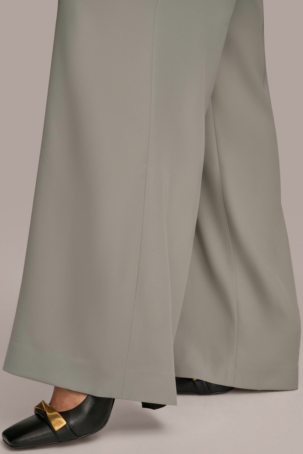 Donna Karan EXTRA HIGH-RISE PLEATED WIDE-LEG PANT