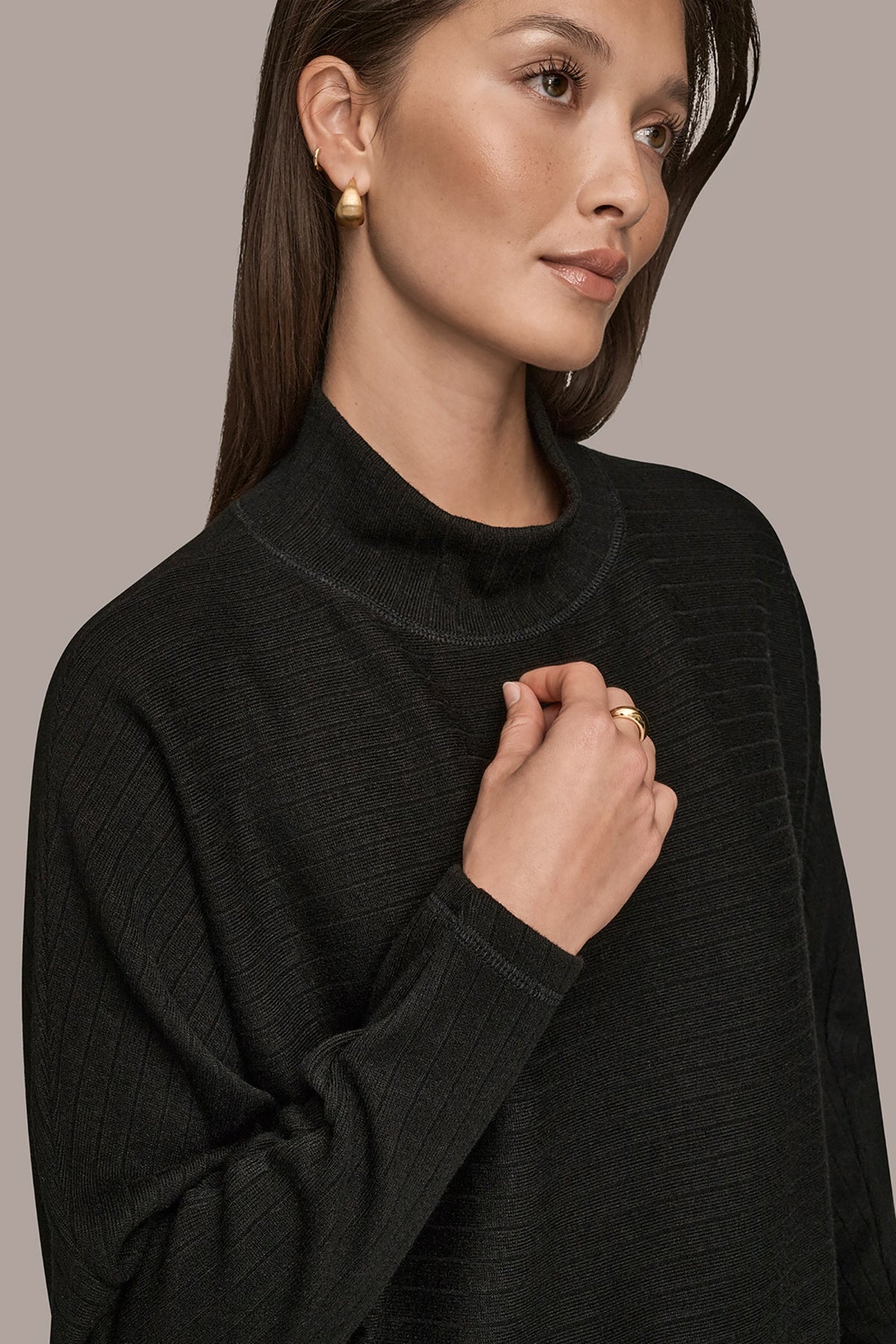 Donna Karan MOCK-NECK TOP