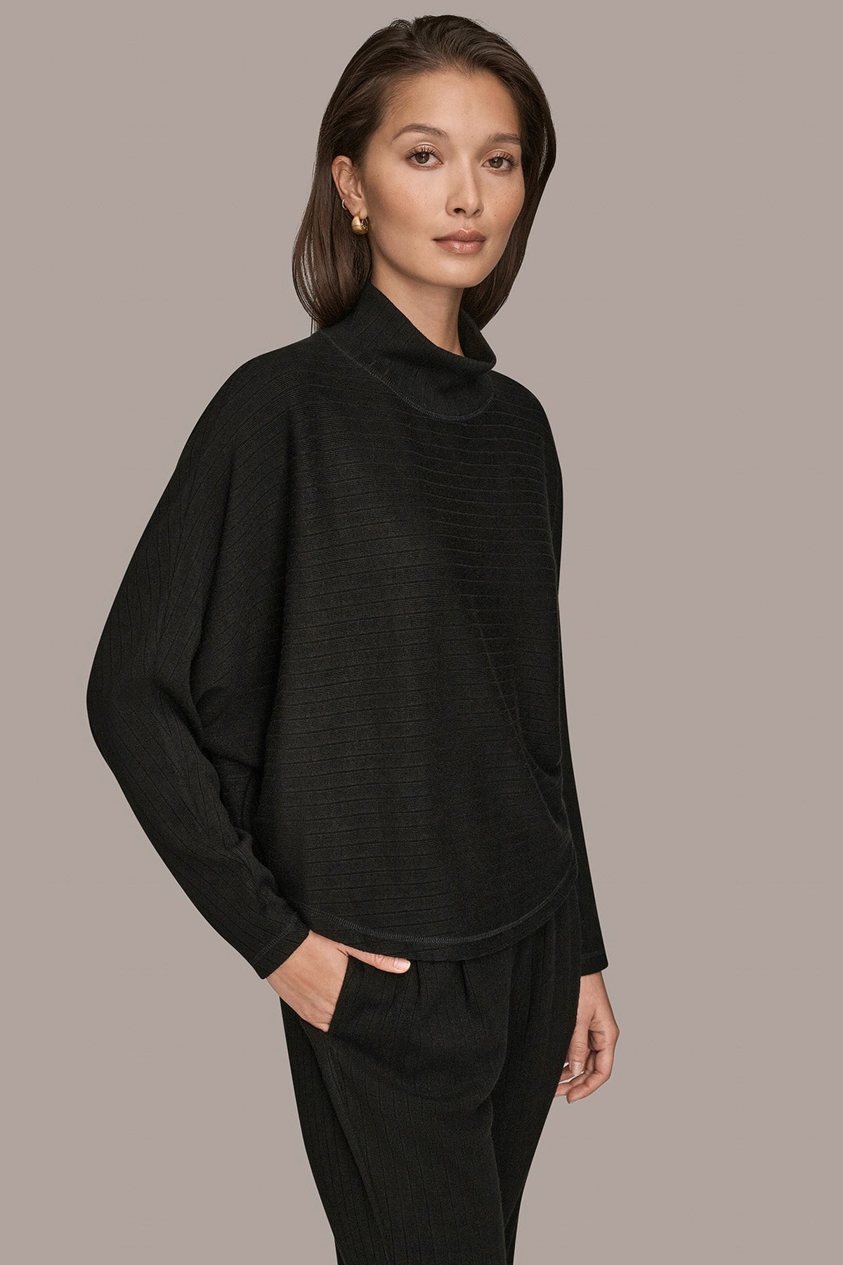 Donna Karan MOCK-NECK TOP