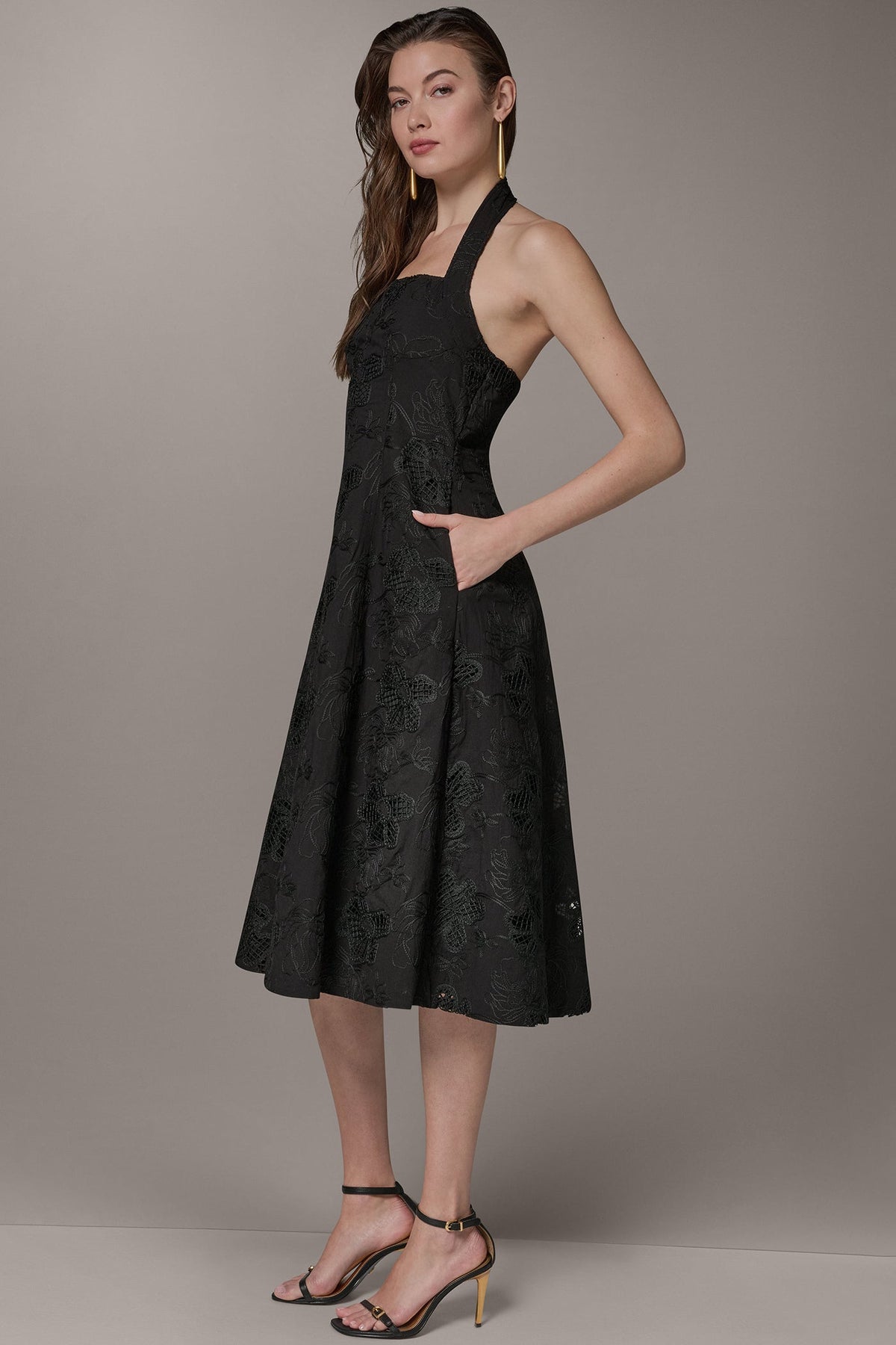 Donna Karan SLEEVELESS SWEETHEART MIDI HALTER DRESS
