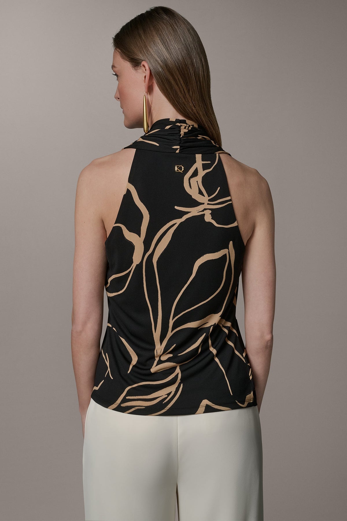 Donna Karan RUCHED V-NECK TOP