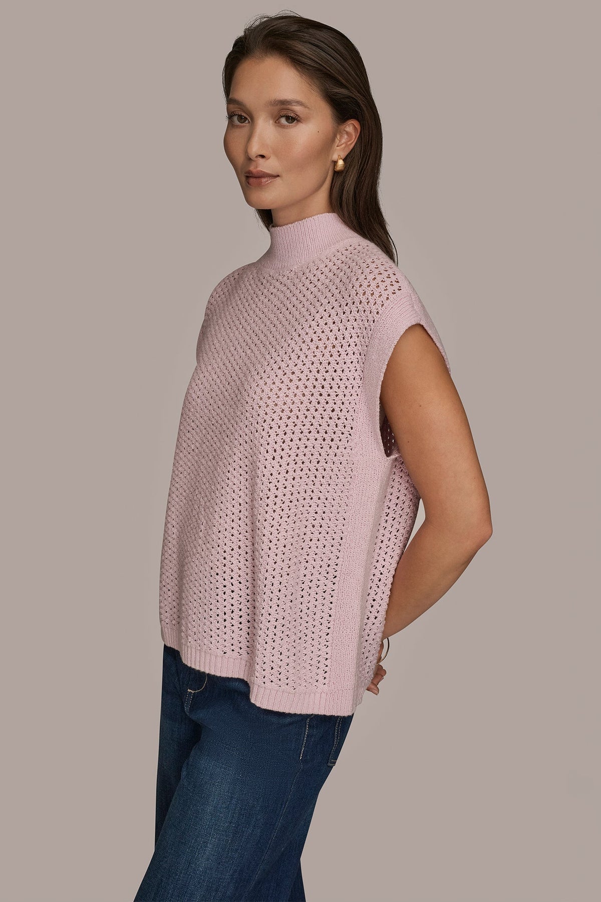 Donna Karan SLEEVELESS MOCK-NECK OPEN STITCH SWEATER