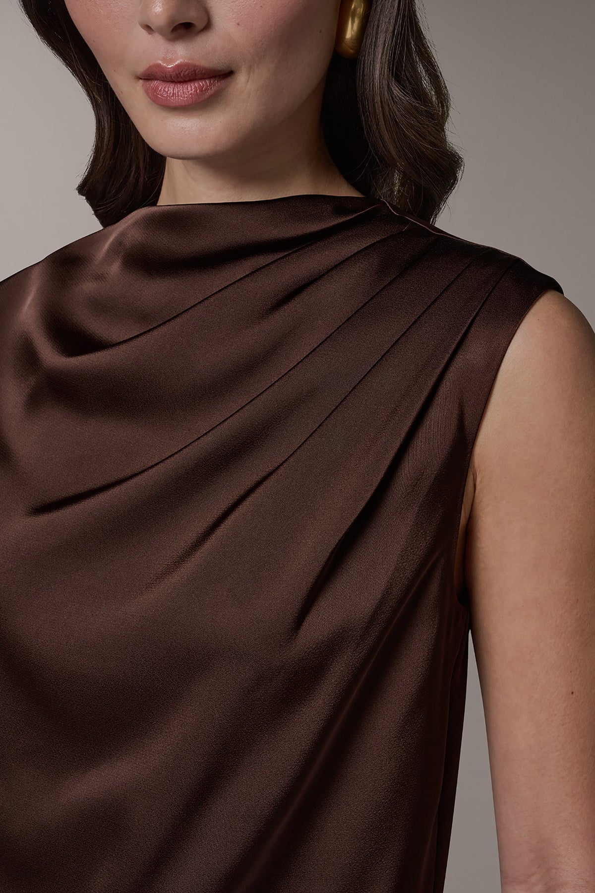 Donna Karan PLEATED SHOULDER BLOUSE