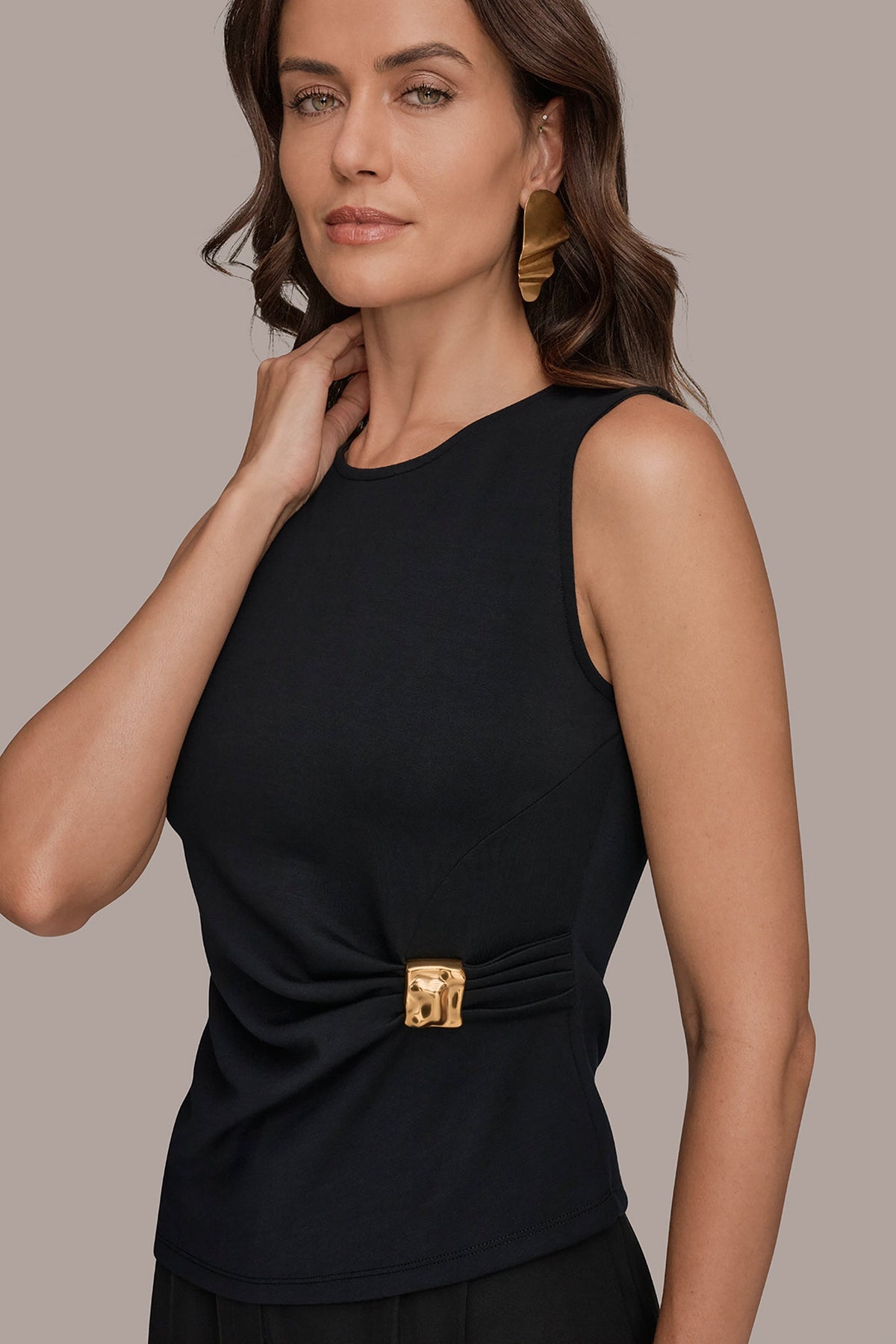 Donna Karan ASYMMETRIC HEM BLOUSE
