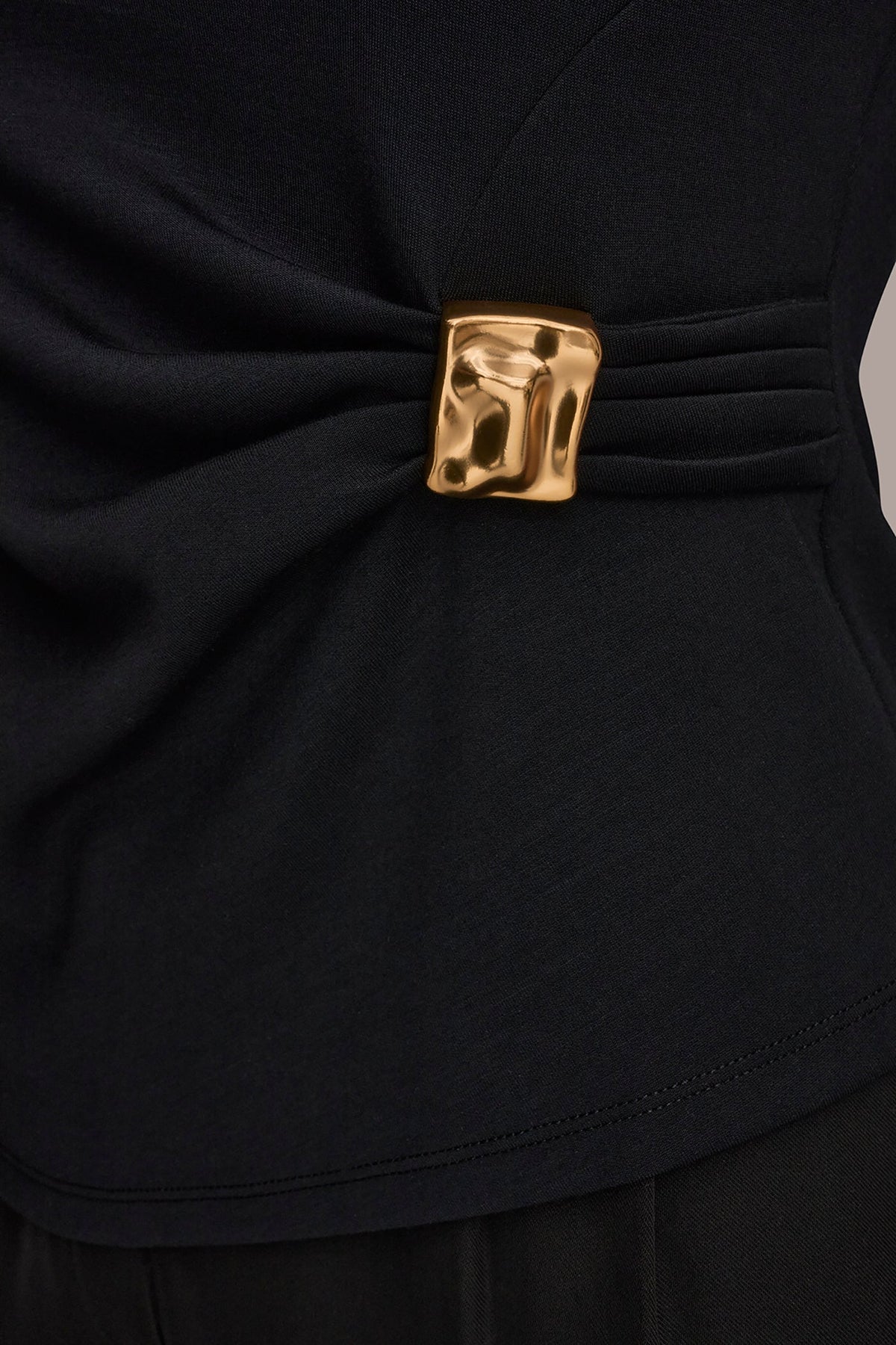 Donna Karan ASYMMETRIC HEM BLOUSE