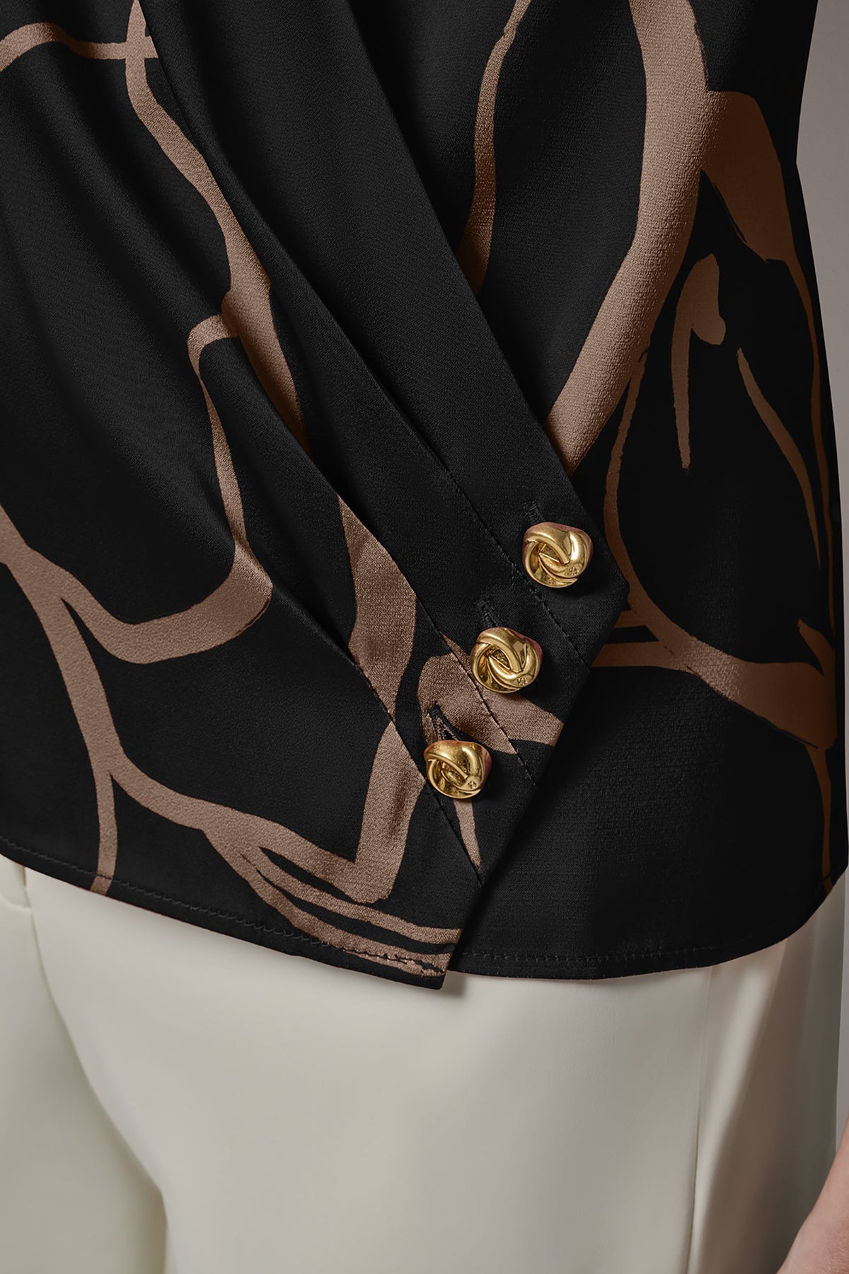 Donna Karan SLEEVELESS WRAP EFFECT PRINT BLOUSE