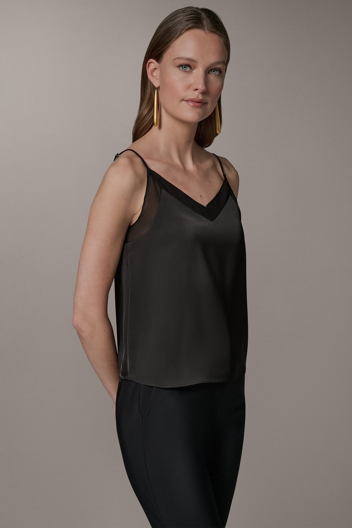 Donna Karan SLEEVELESS V-NECK CAMI
