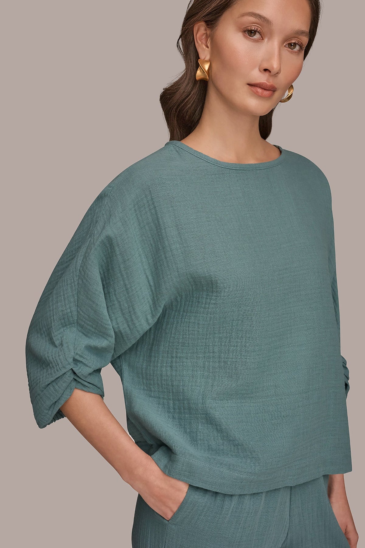 Donna Karan 3/4 SLEEVE TWIST CUFF BLOUSE
