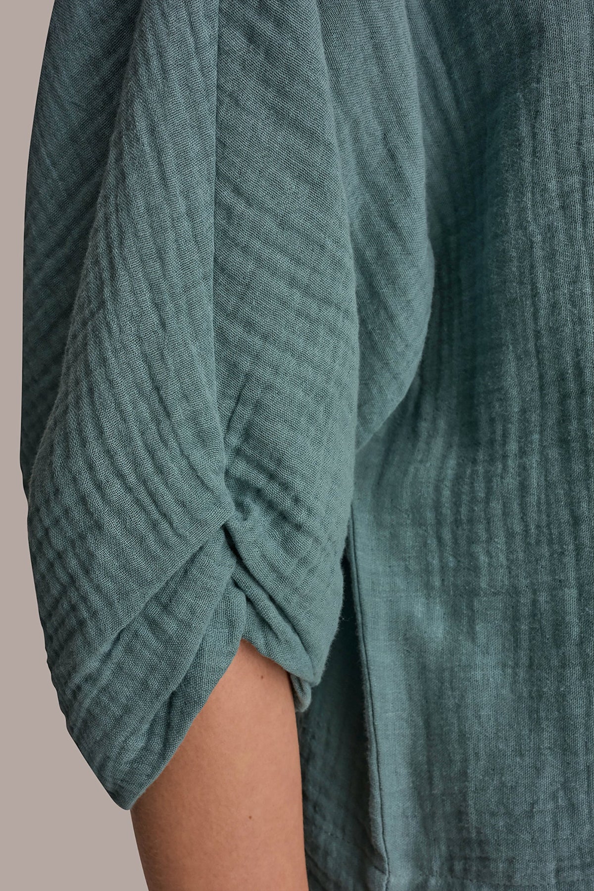 Donna Karan 3/4 SLEEVE TWIST CUFF BLOUSE