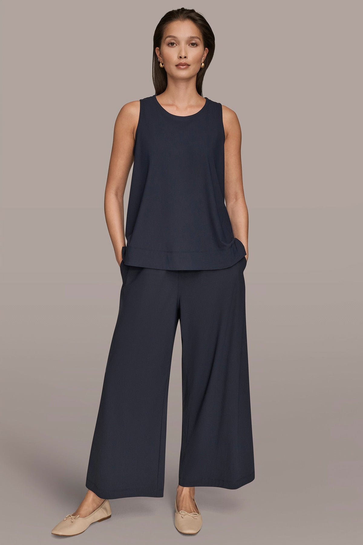 Donna Karan THE MODERN TRAVEL SLEEVELESS SWING TANK