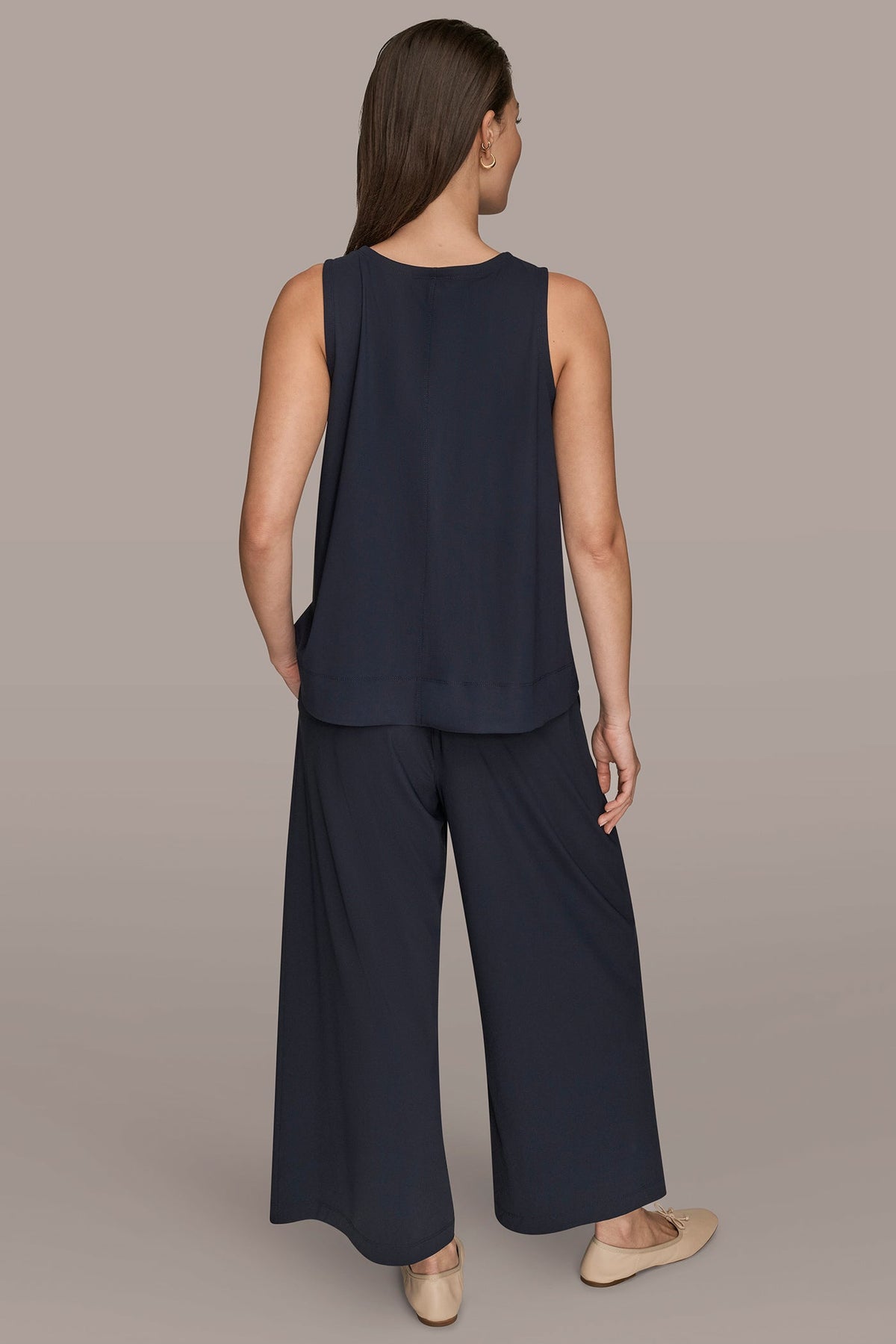 Donna Karan THE MODERN TRAVEL SLEEVELESS SWING TANK