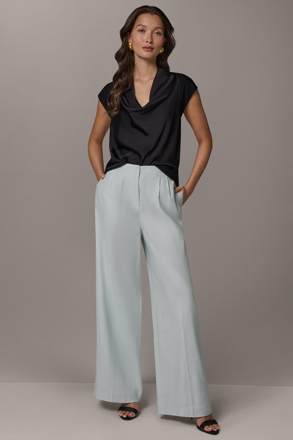 Donna Karan EXTRA HIGH-RISE PLEATED WIDE-LEG PANT