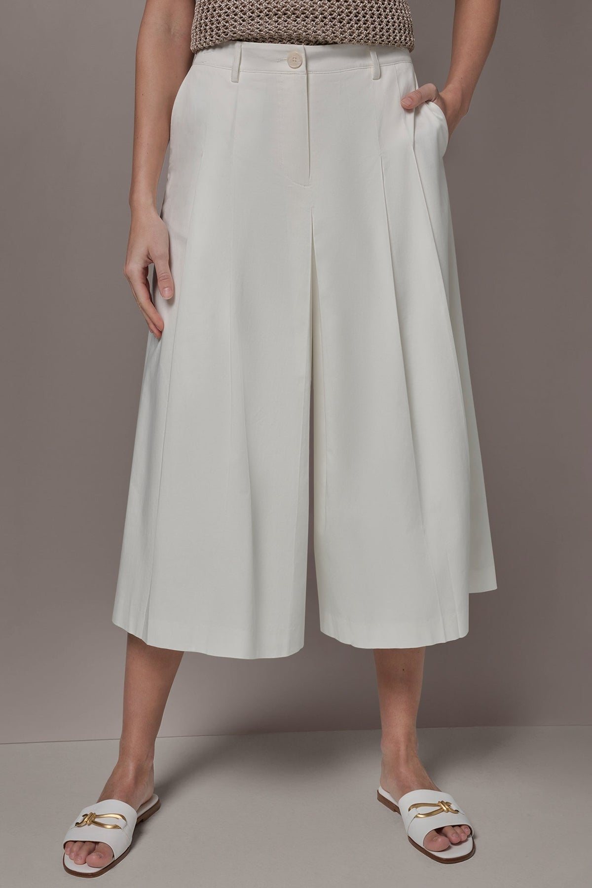 Donna Karan EXTRA HIGH-RISE COTTON-SATEEN PLEATED WIDE-LEG PANT