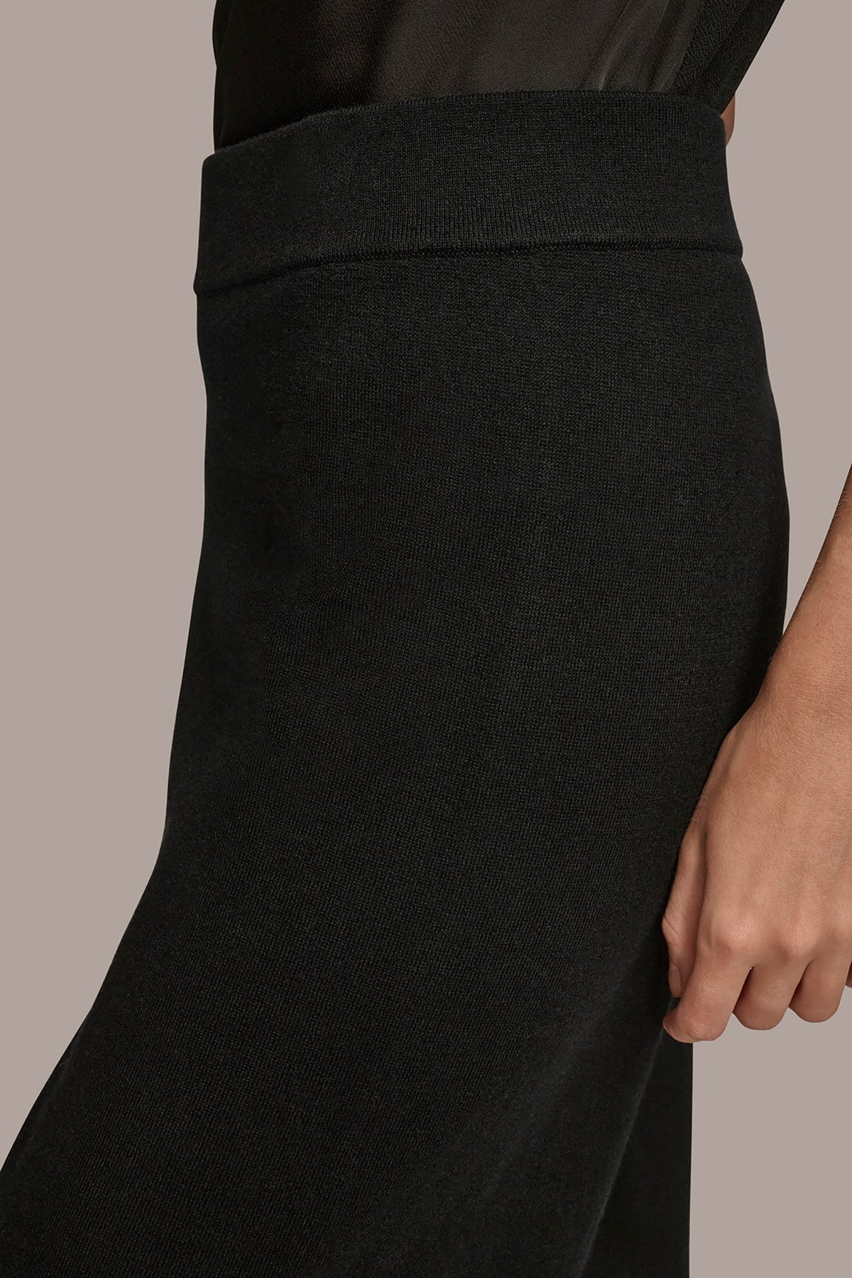 Donna Karan HIGH-RISE WIDE-LEG SWEATER ANKLE PANT